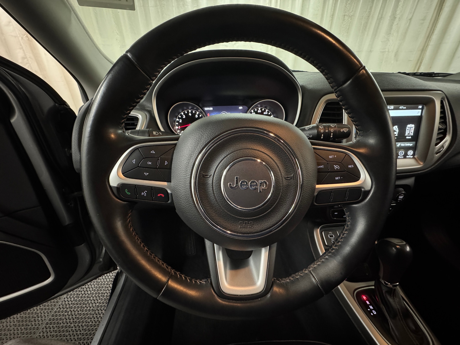 Thumbnail: 2018 Jeep Compass - 5