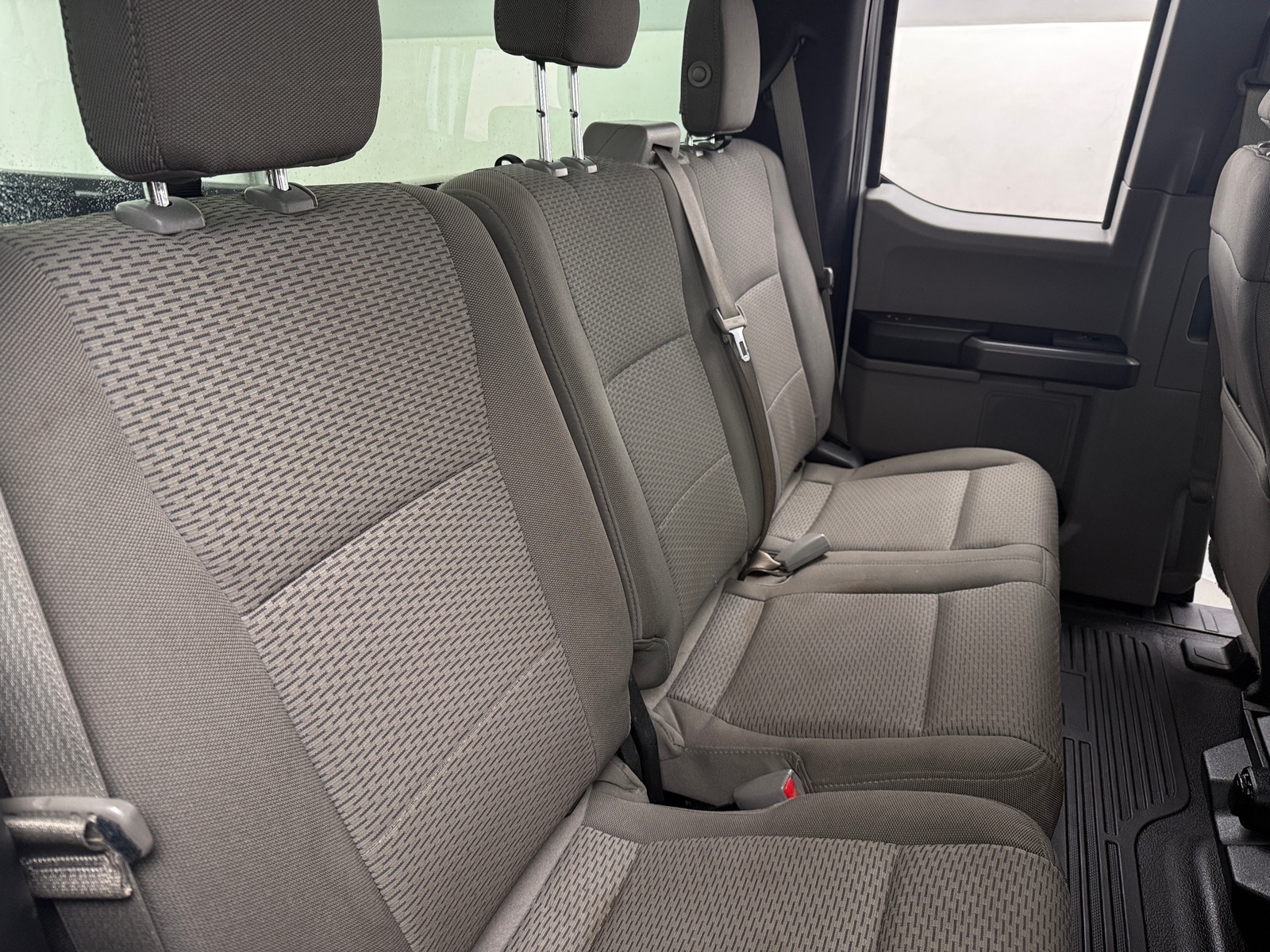 Thumbnail: 2017 Ford Econoline - 6