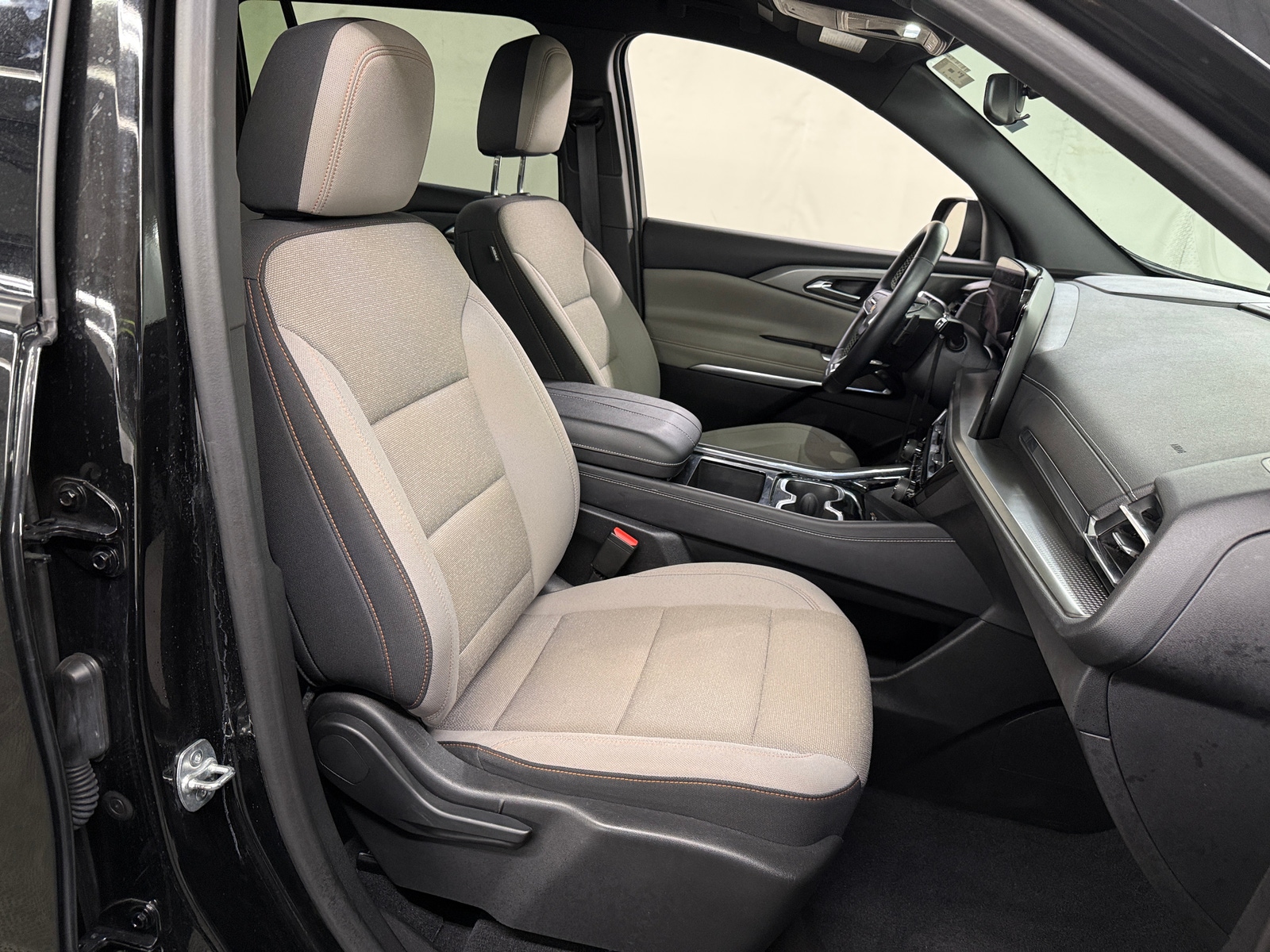 Thumbnail: 2025 Chevrolet Traverse - 2