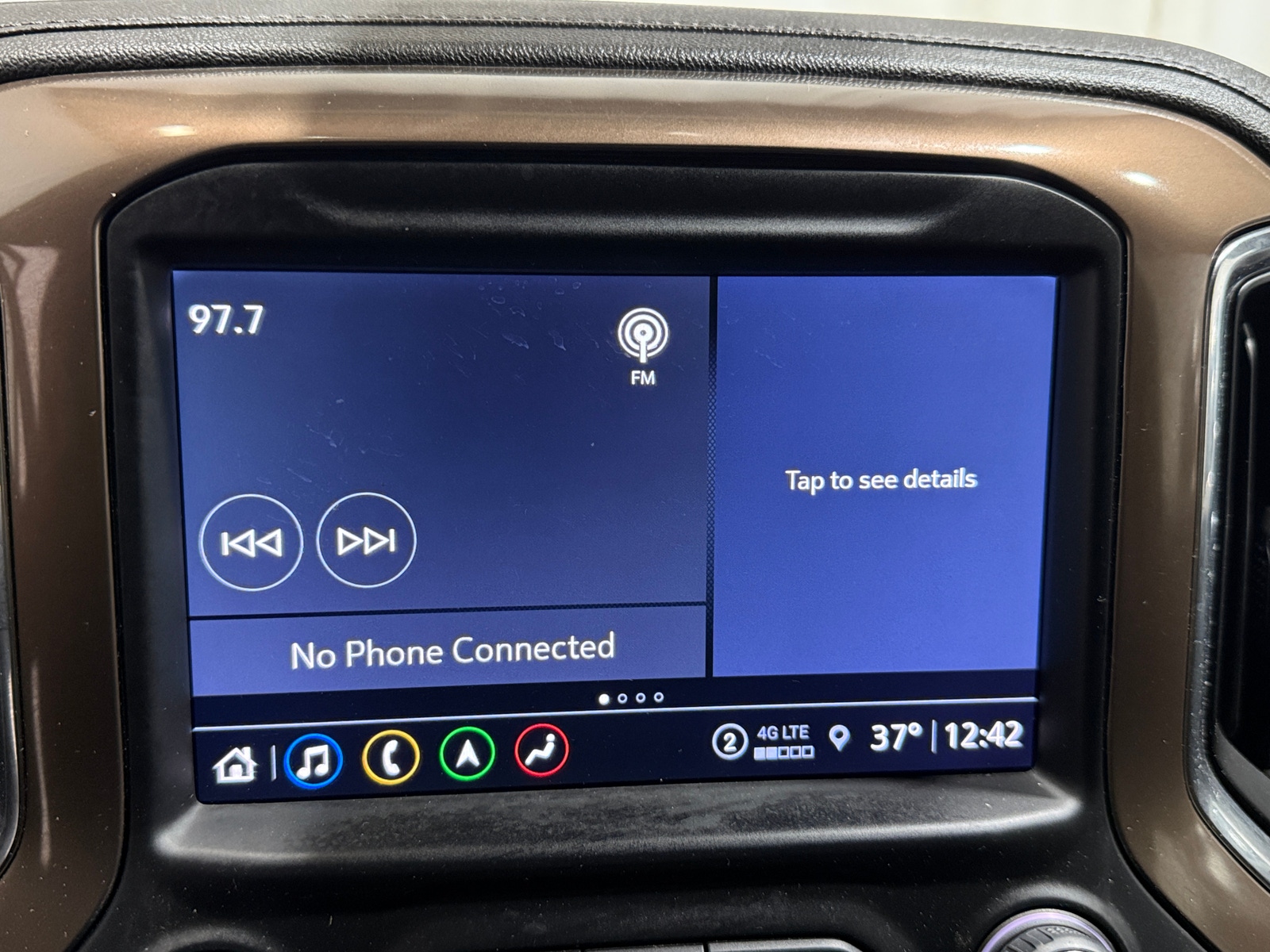 Thumbnail: 2022 Chevrolet Silverado 1500 - 3