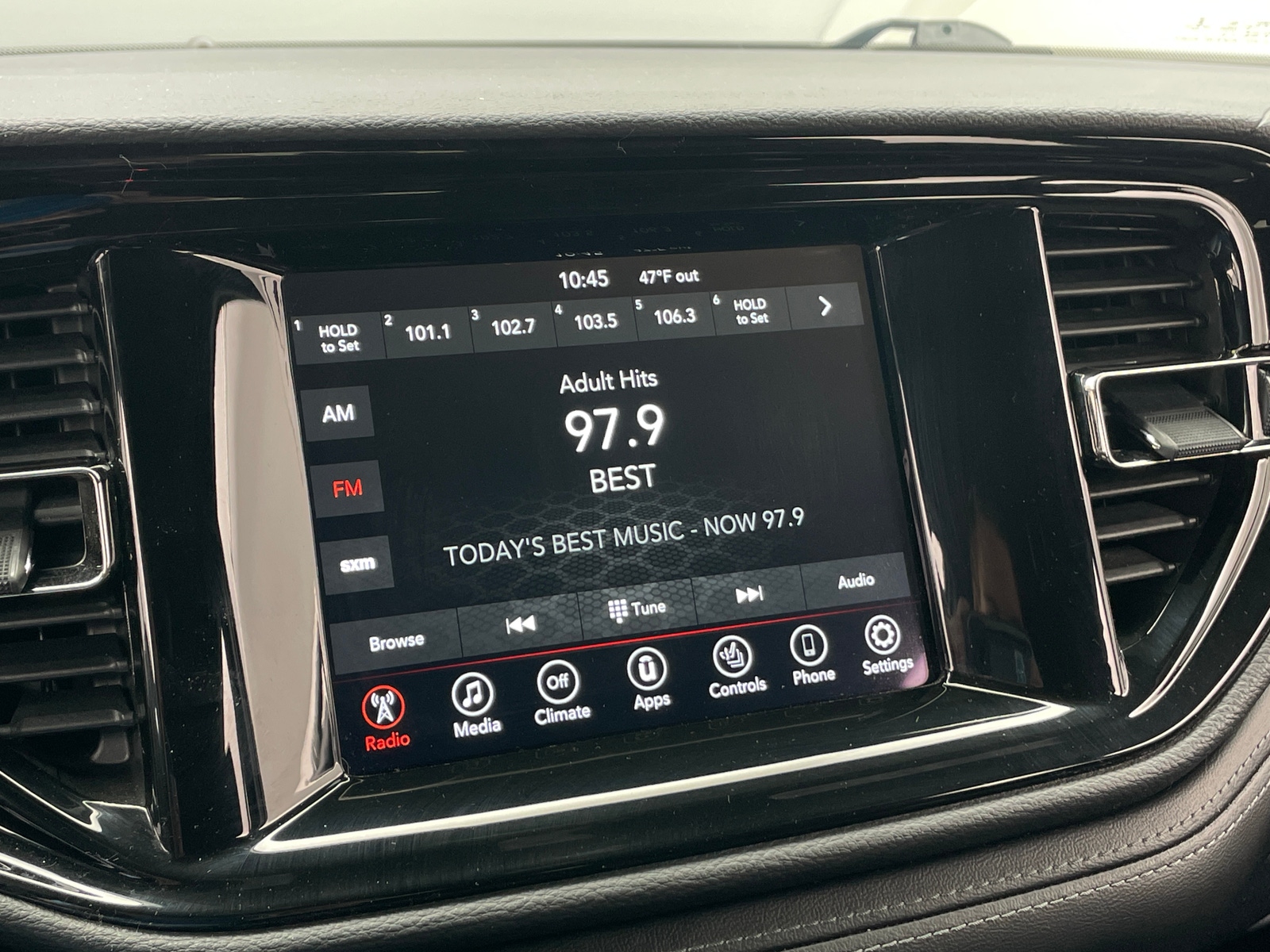 Thumbnail: 2022 Dodge Durango - 4