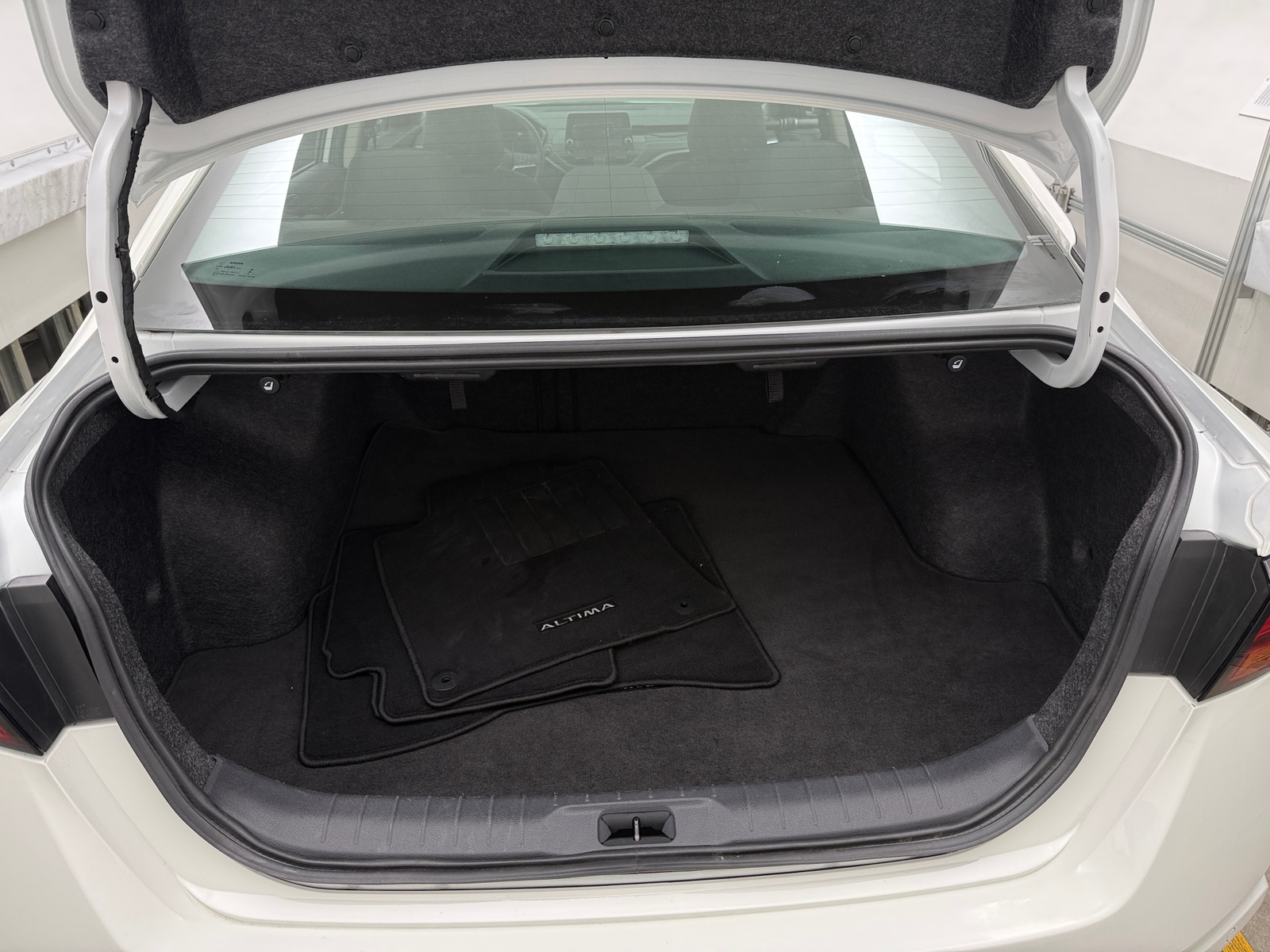 Thumbnail: 2025 Nissan Altima - 7