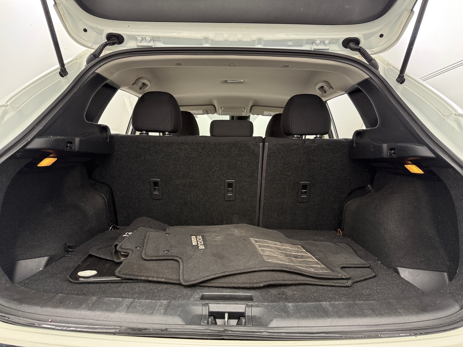 Thumbnail: 2021 Nissan Rogue Sport - 7