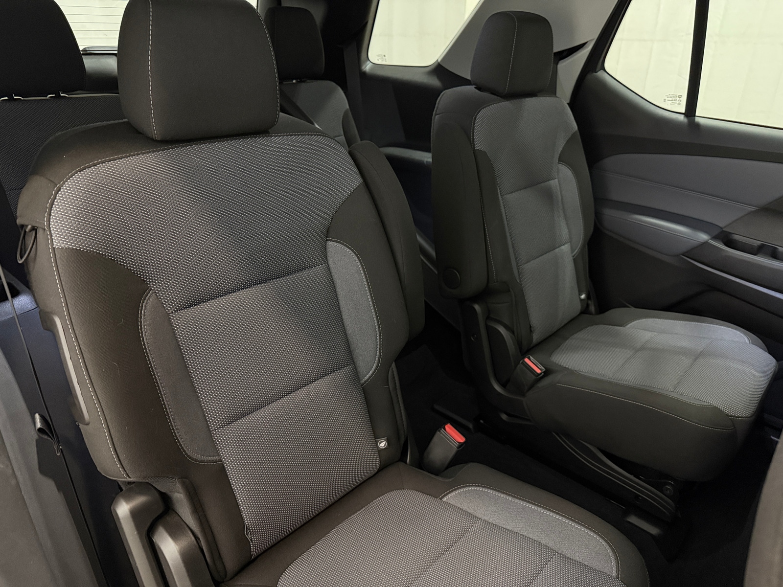 Thumbnail: 2021 Chevrolet Traverse - 6