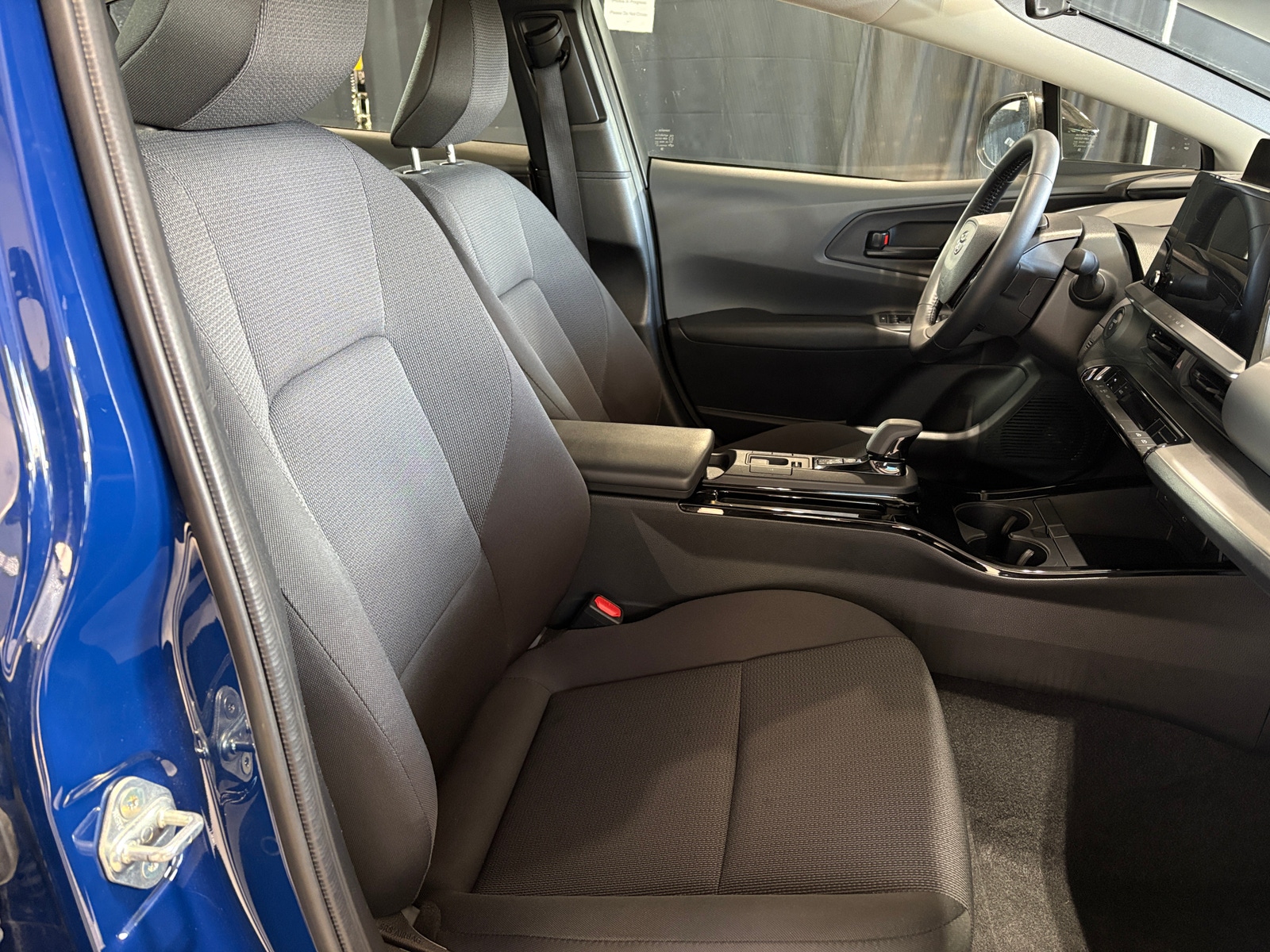 Thumbnail: 2025 Toyota Prius - 2