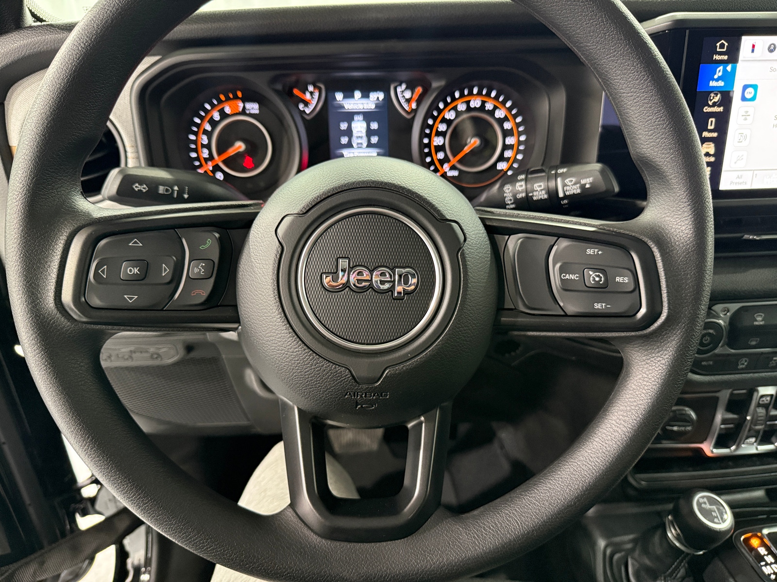 Thumbnail: 2026 Jeep Wrangler - 5