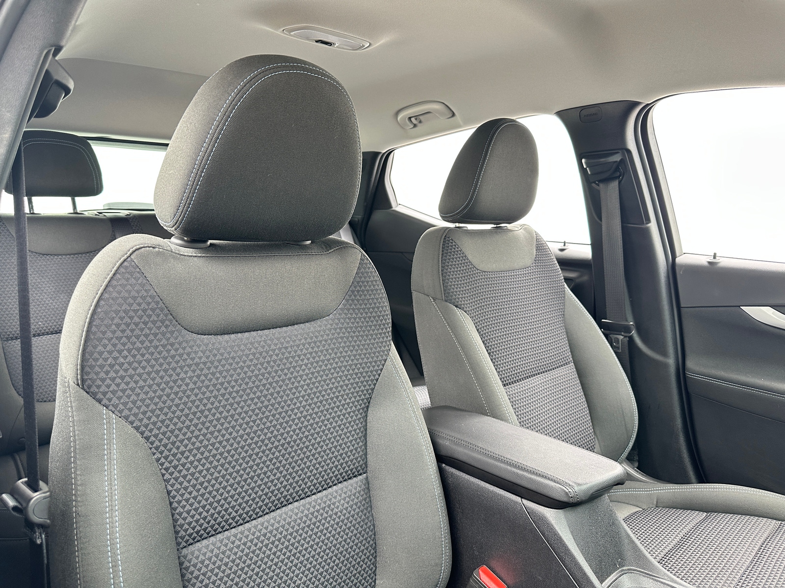 Thumbnail: 2023 Chevrolet Bolt EUV - 2