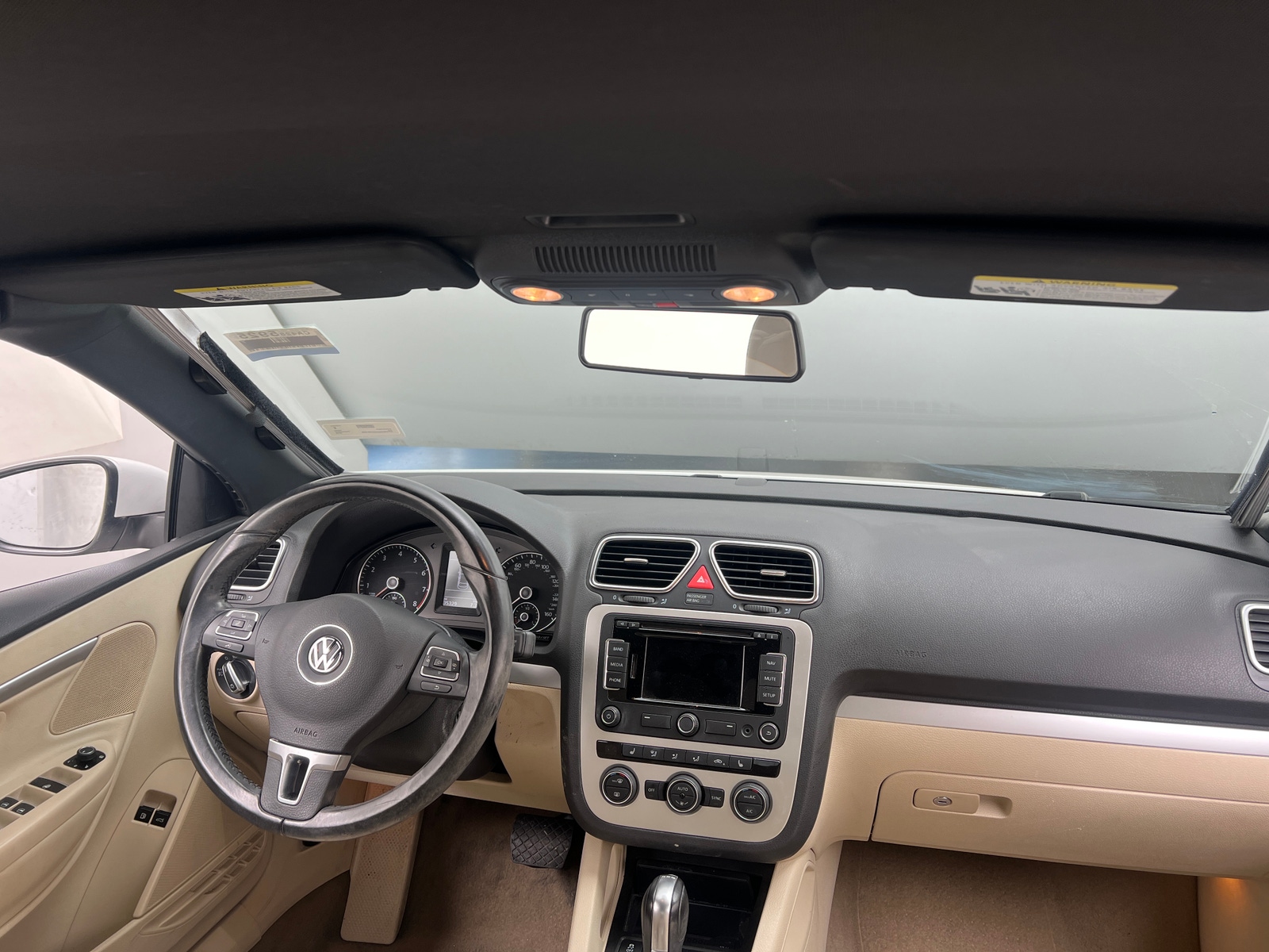 Thumbnail: 2016 Volkswagen Eos - 2