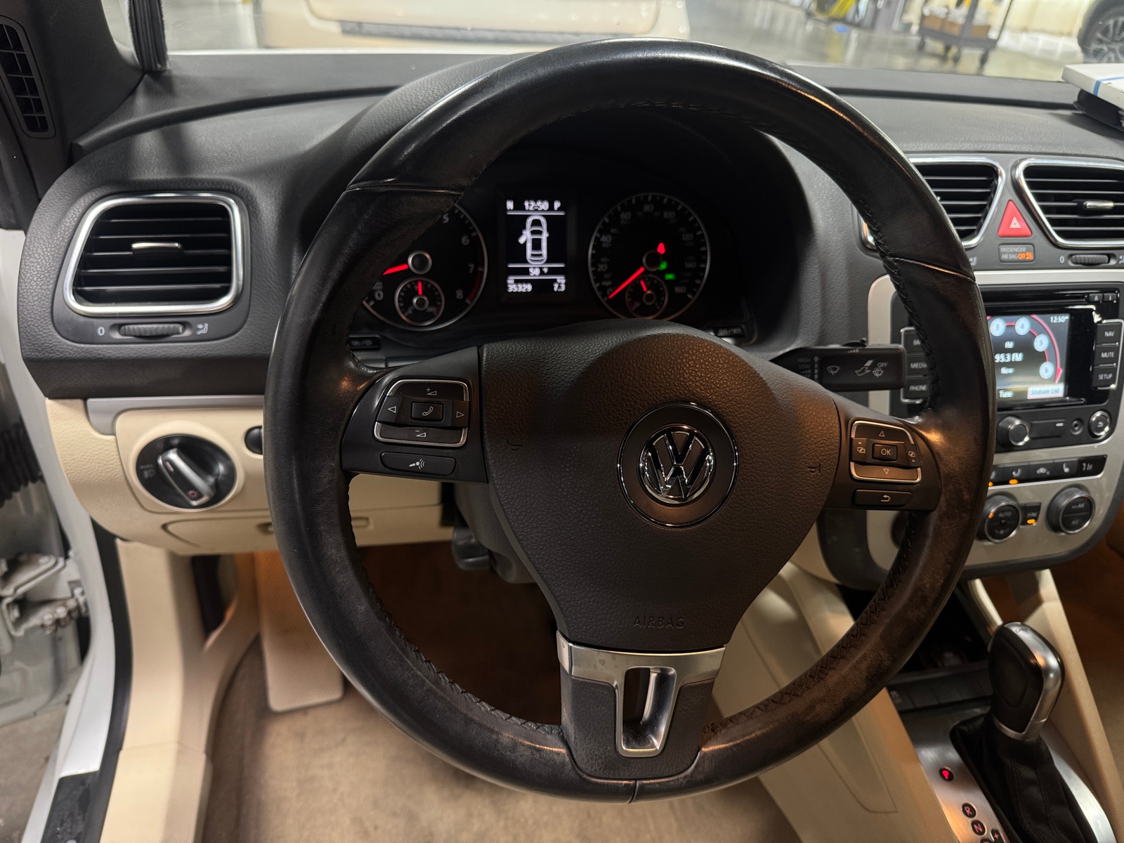 Thumbnail: 2016 Volkswagen Eos - 4