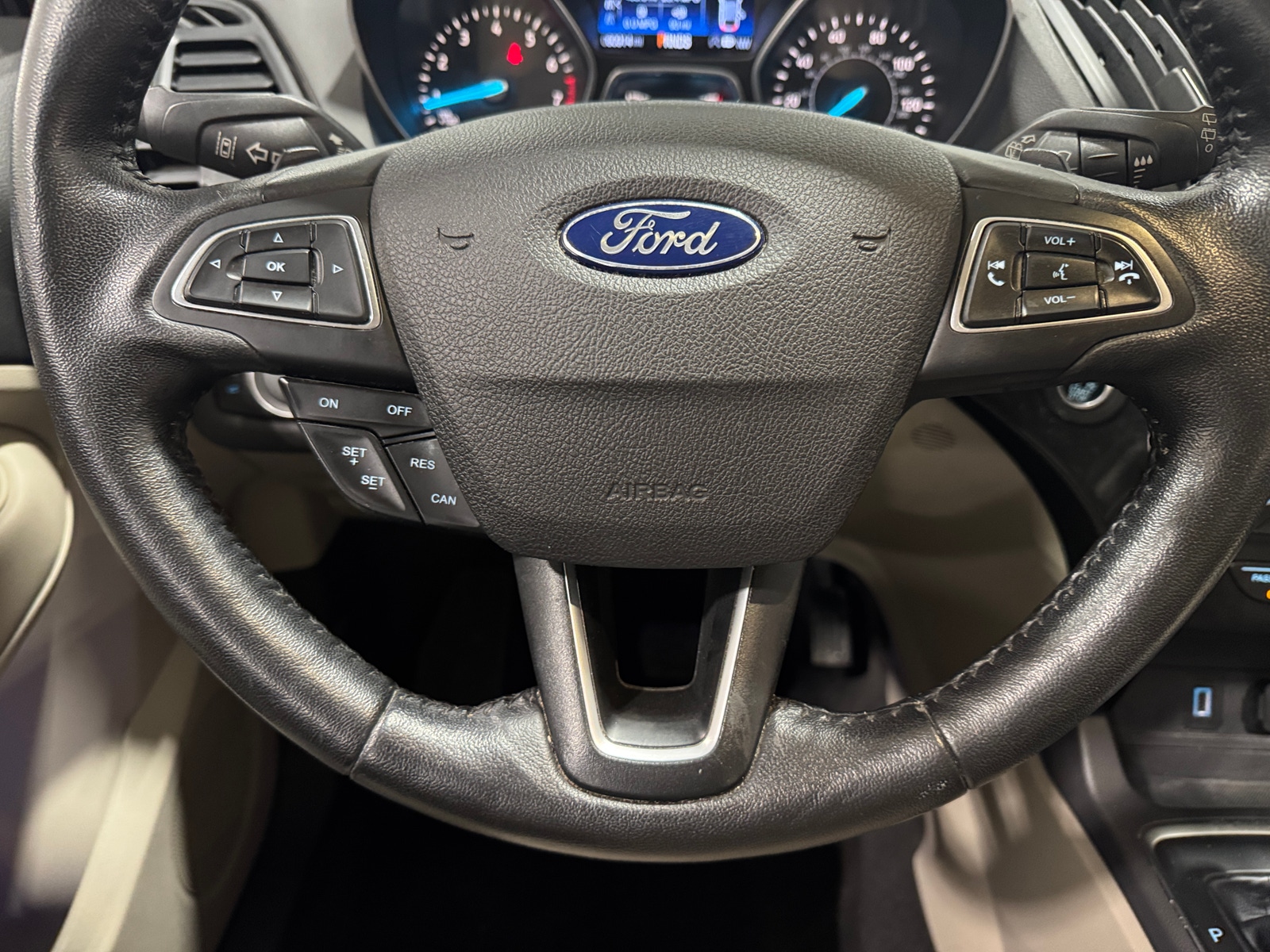 Thumbnail: 2017 Ford Escape - 4