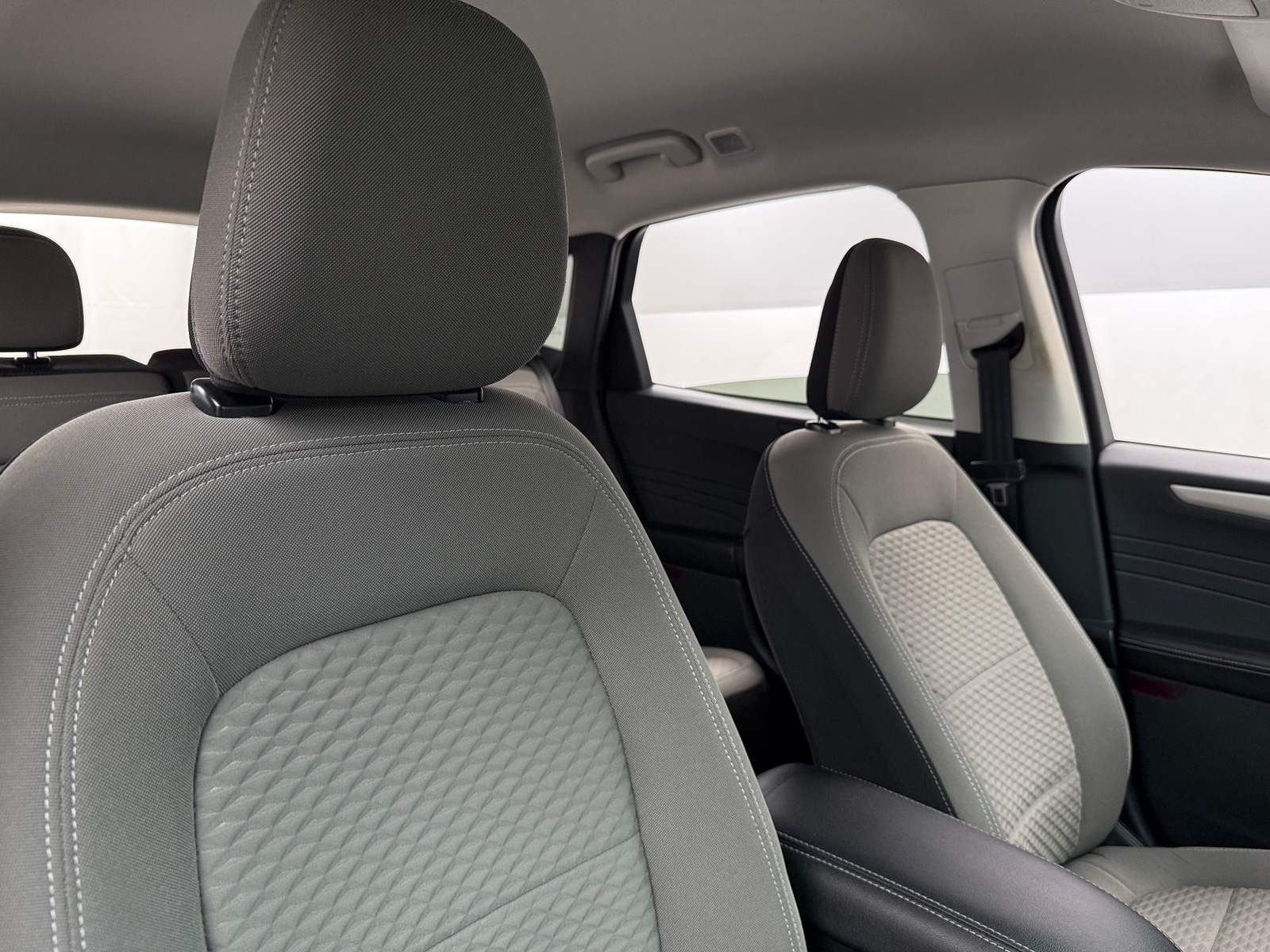 Thumbnail: 2022 Ford Escape - 2