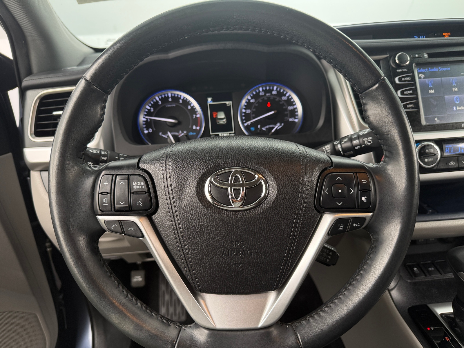 Thumbnail: 2019 Toyota Highlander - 4