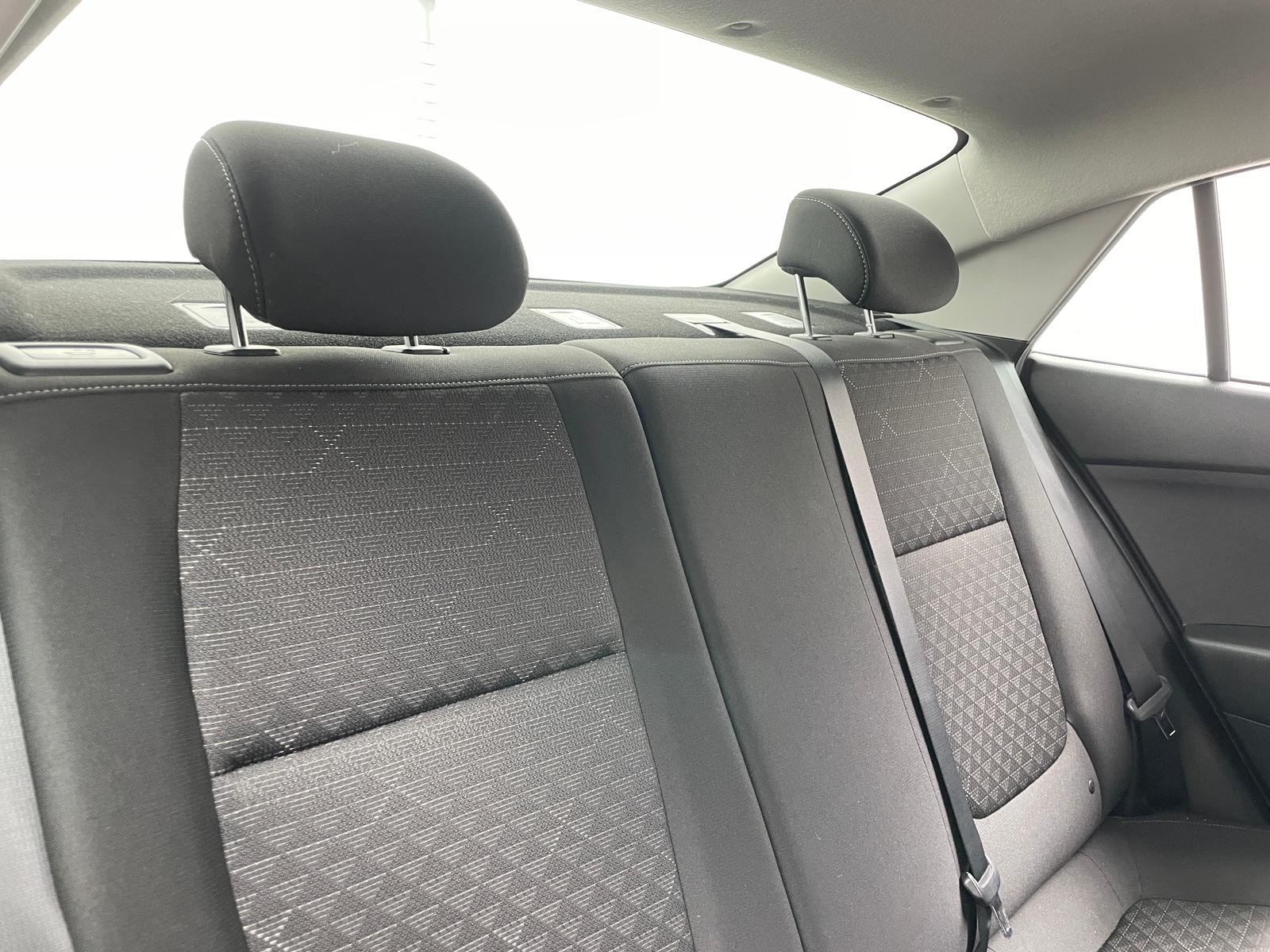 Thumbnail: 2021 Kia Rio - 6