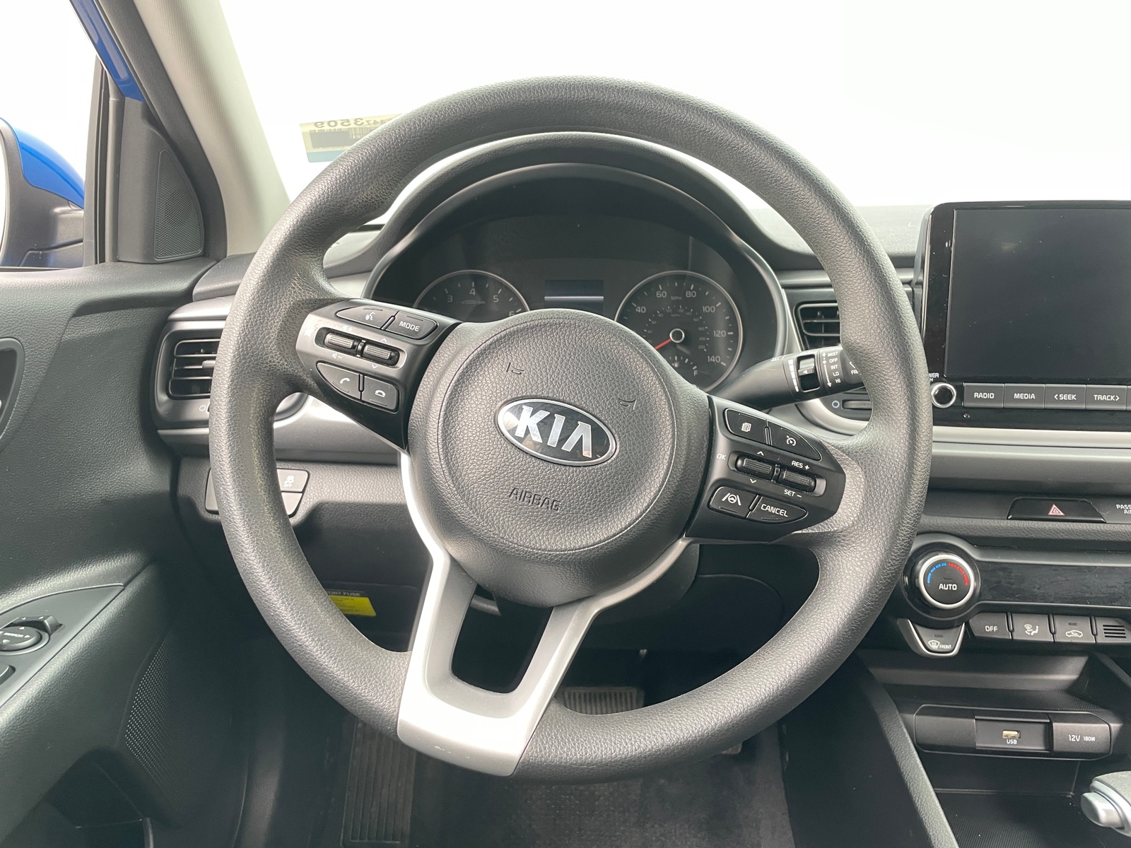 Thumbnail: 2021 Kia Rio - 5