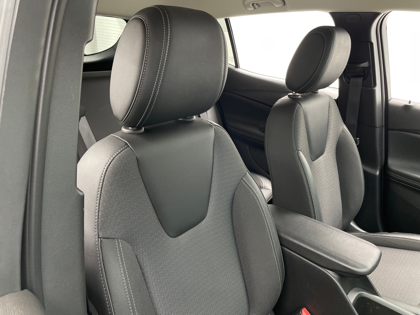 Thumbnail: 2025 Buick Encore GX - 2