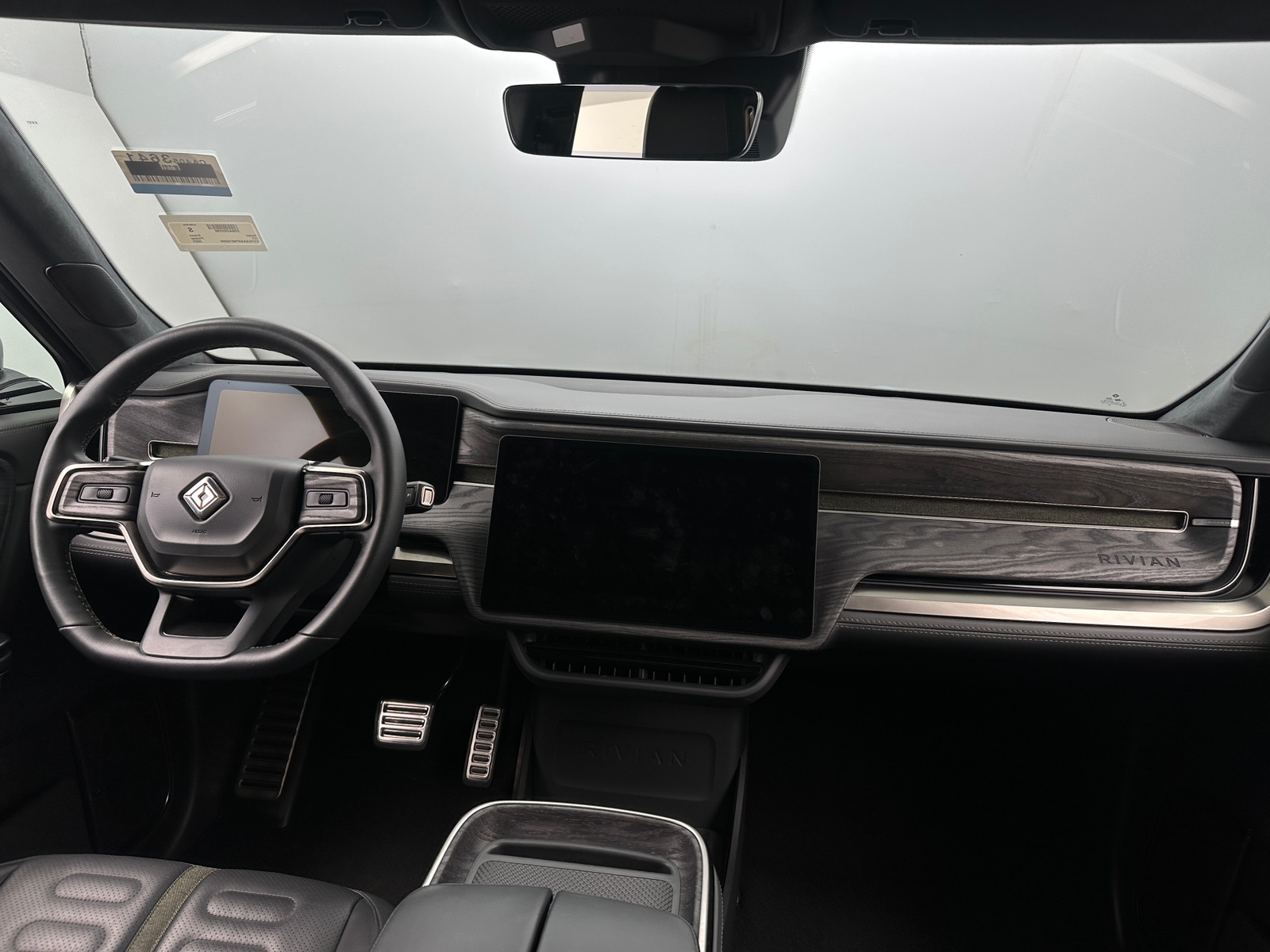 Thumbnail: 2023 Rivian R1T - 2