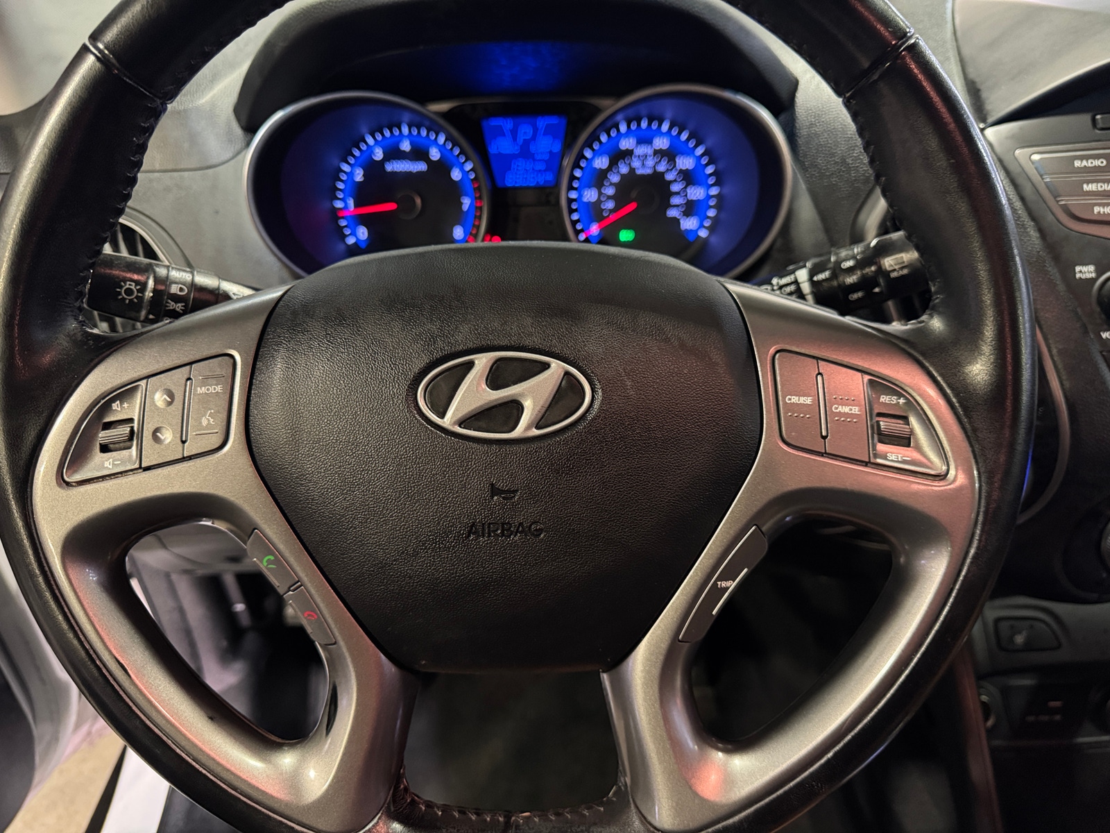 Thumbnail: 2015 Hyundai Tucson - 4