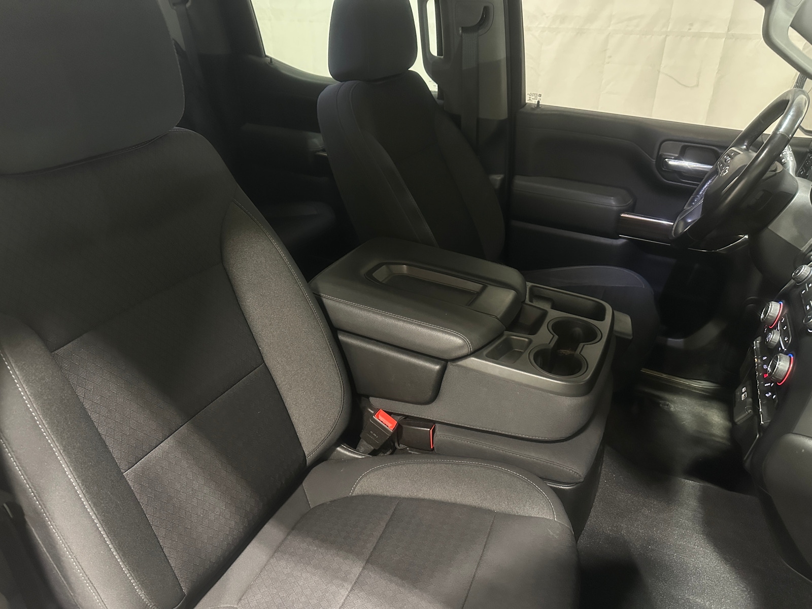 Thumbnail: 2021 Chevrolet Silverado 1500 - 2