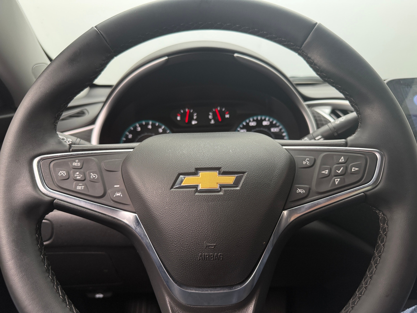 Thumbnail: 2024 Chevrolet Malibu - 5