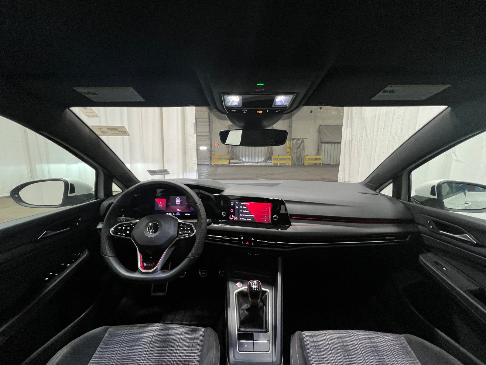 Thumbnail: 2022 Volkswagen Golf - 3