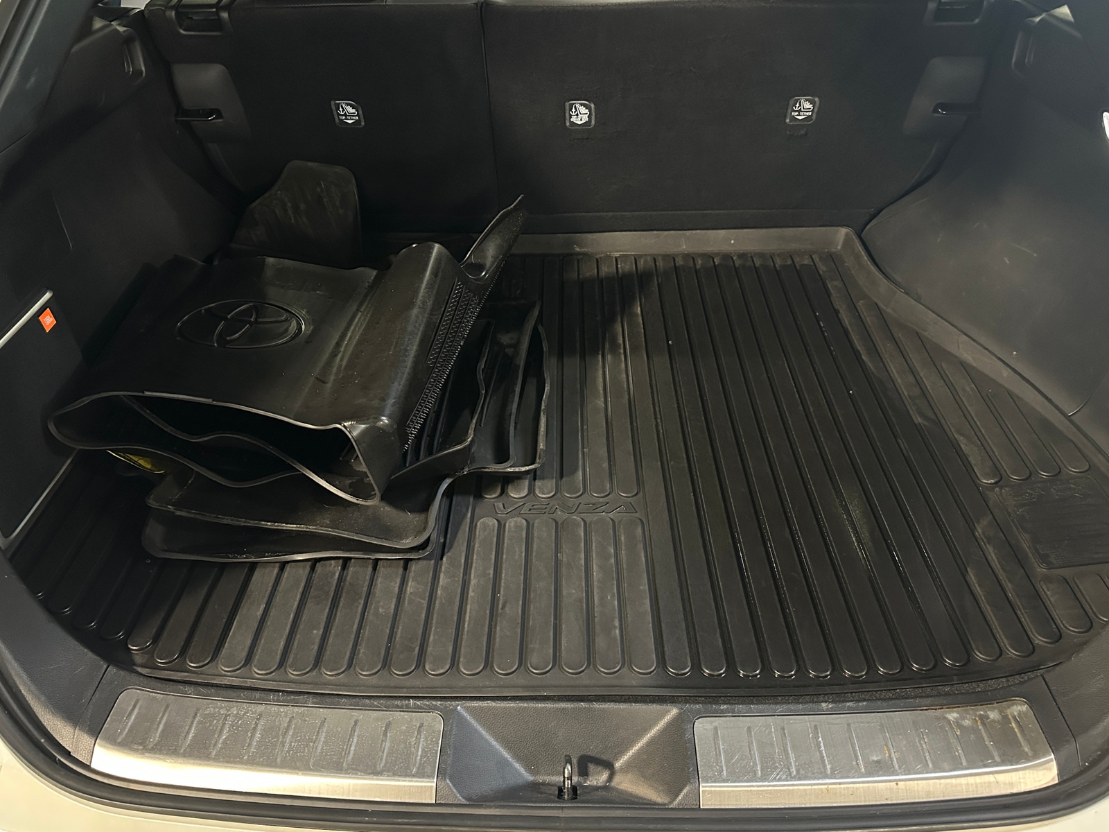 Thumbnail: 2024 Toyota Venza - 6