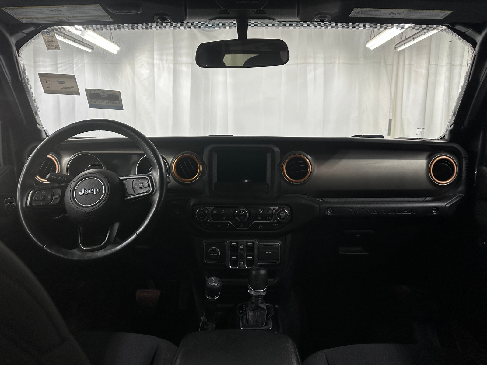 Thumbnail: 2018 Jeep Wrangler - 3