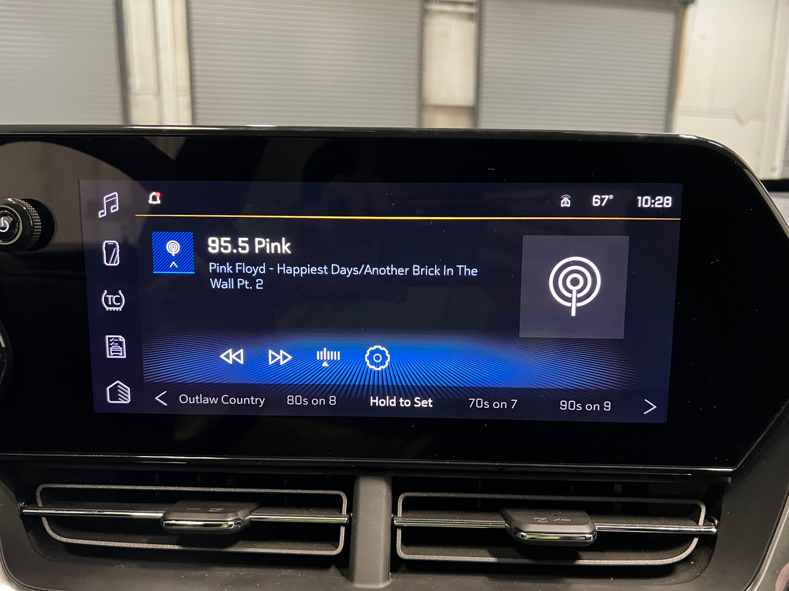 Thumbnail: 2025 Chevrolet Trax - 4