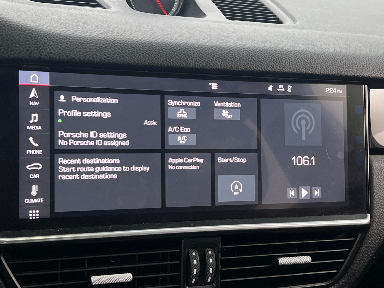 Thumbnail: 2019 Porsche Cayenne - 3