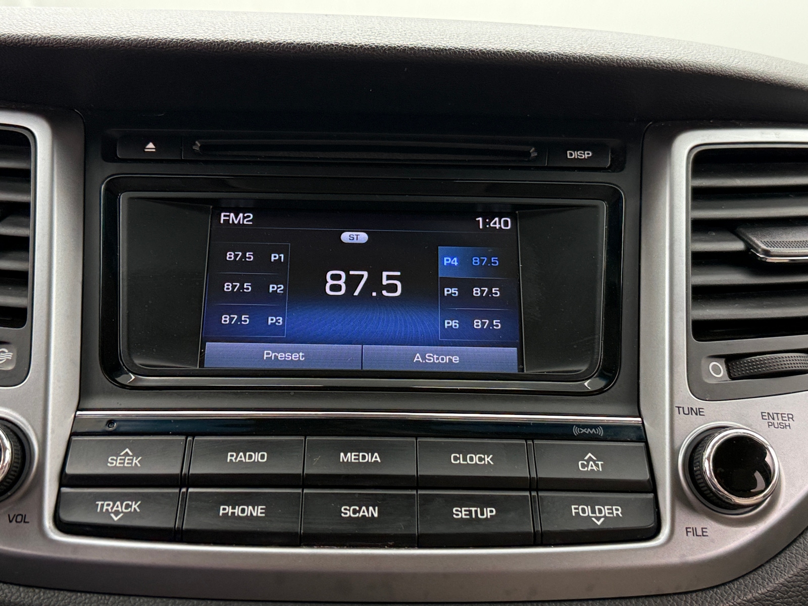 Thumbnail: 2017 Hyundai Tucson - 4