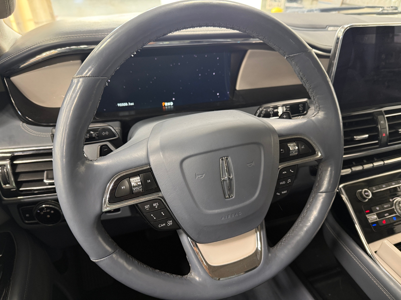 Thumbnail: 2018 Lincoln Navigator L - 4