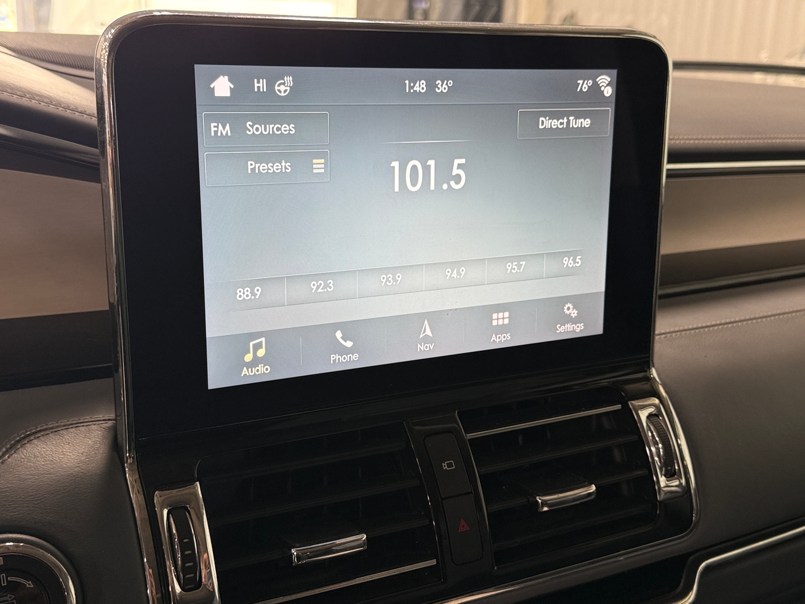 Thumbnail: 2018 Lincoln Navigator L - 3