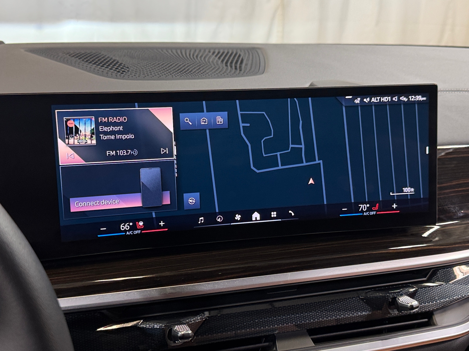 Thumbnail: 2025 BMW X5 - 3