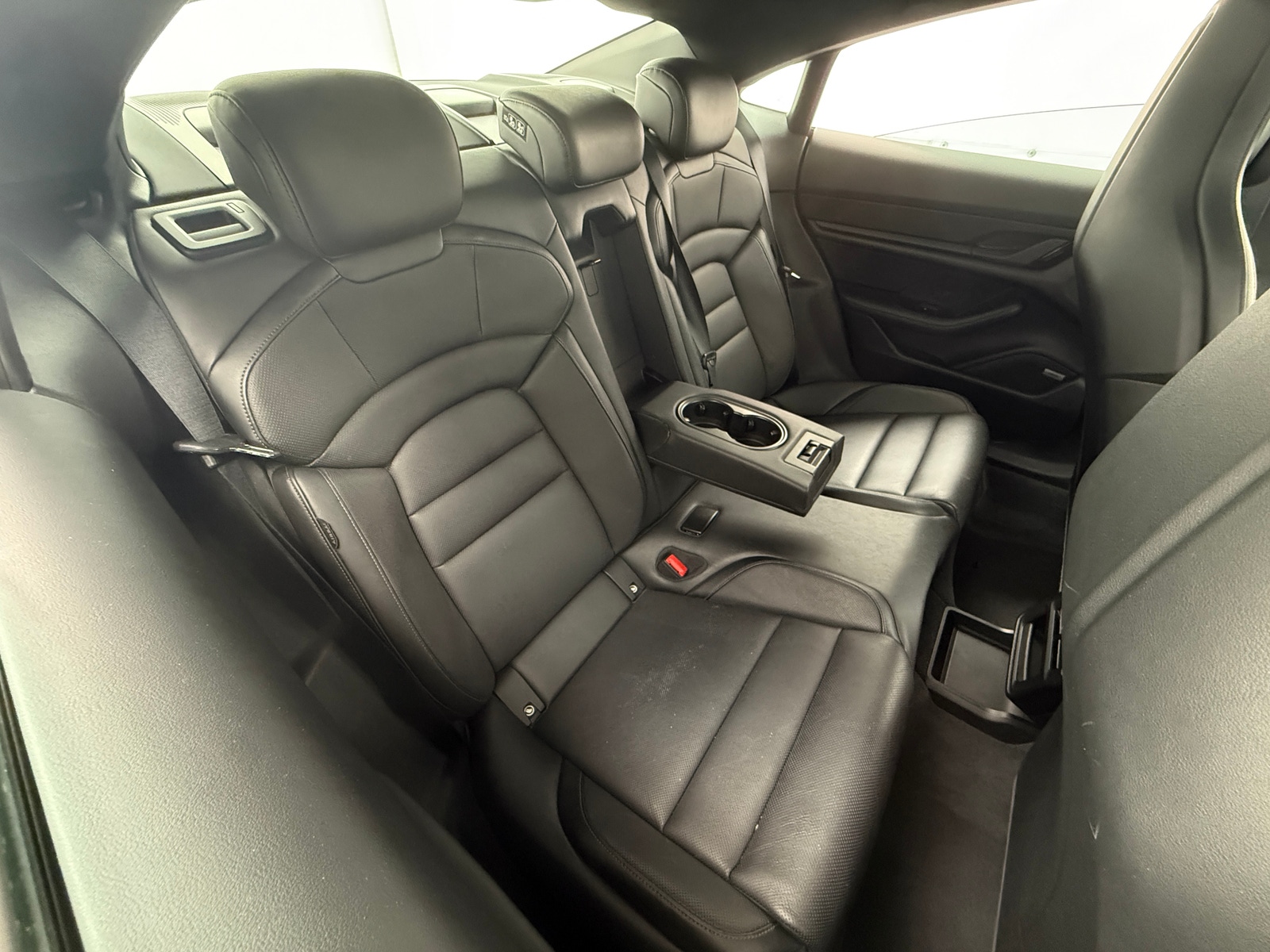 Thumbnail: 2021 Porsche Taycan - 6