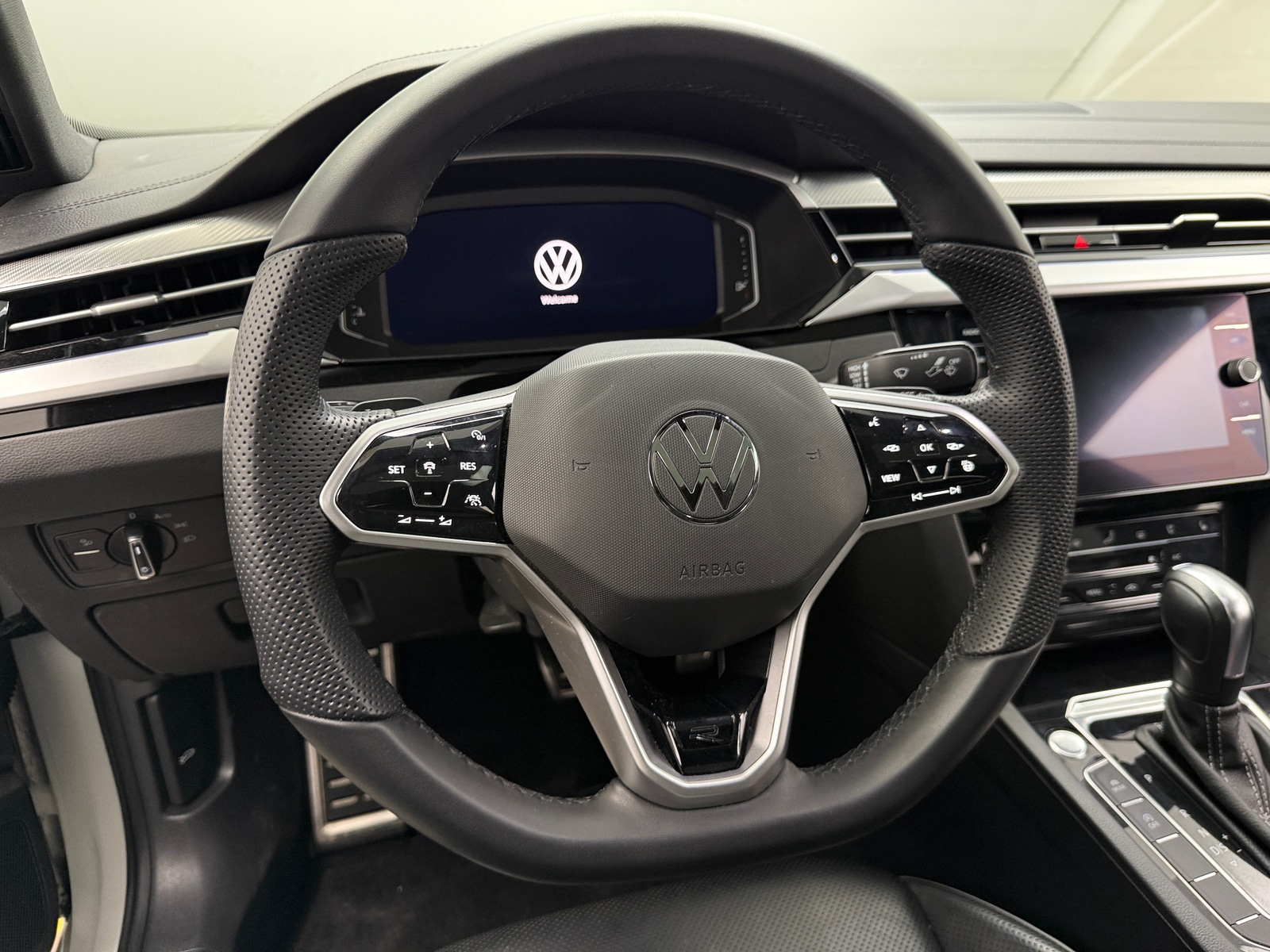 Thumbnail: 2021 Volkswagen Arteon - 4