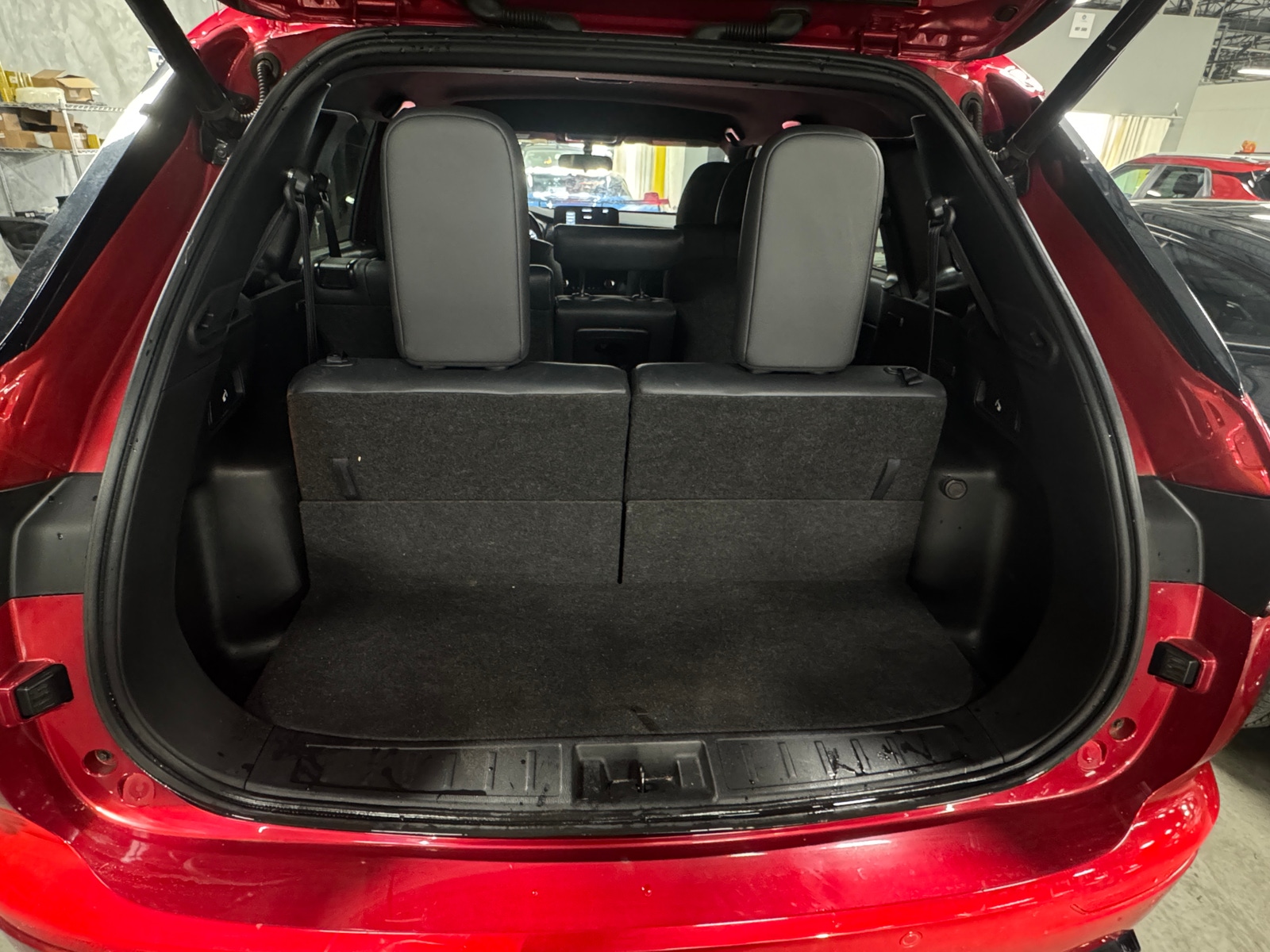 Thumbnail: 2023 Mitsubishi Outlander - 7