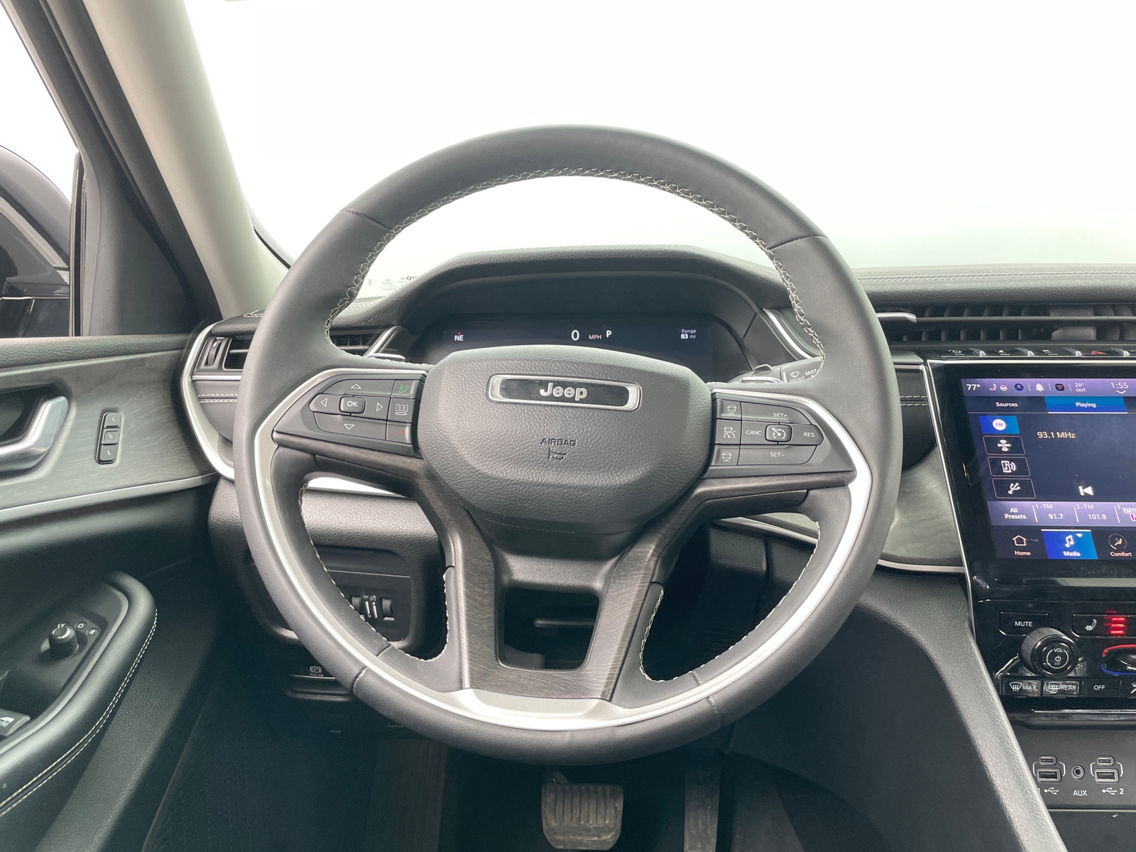 Thumbnail: 2023 Jeep Grand Cherokee - 4