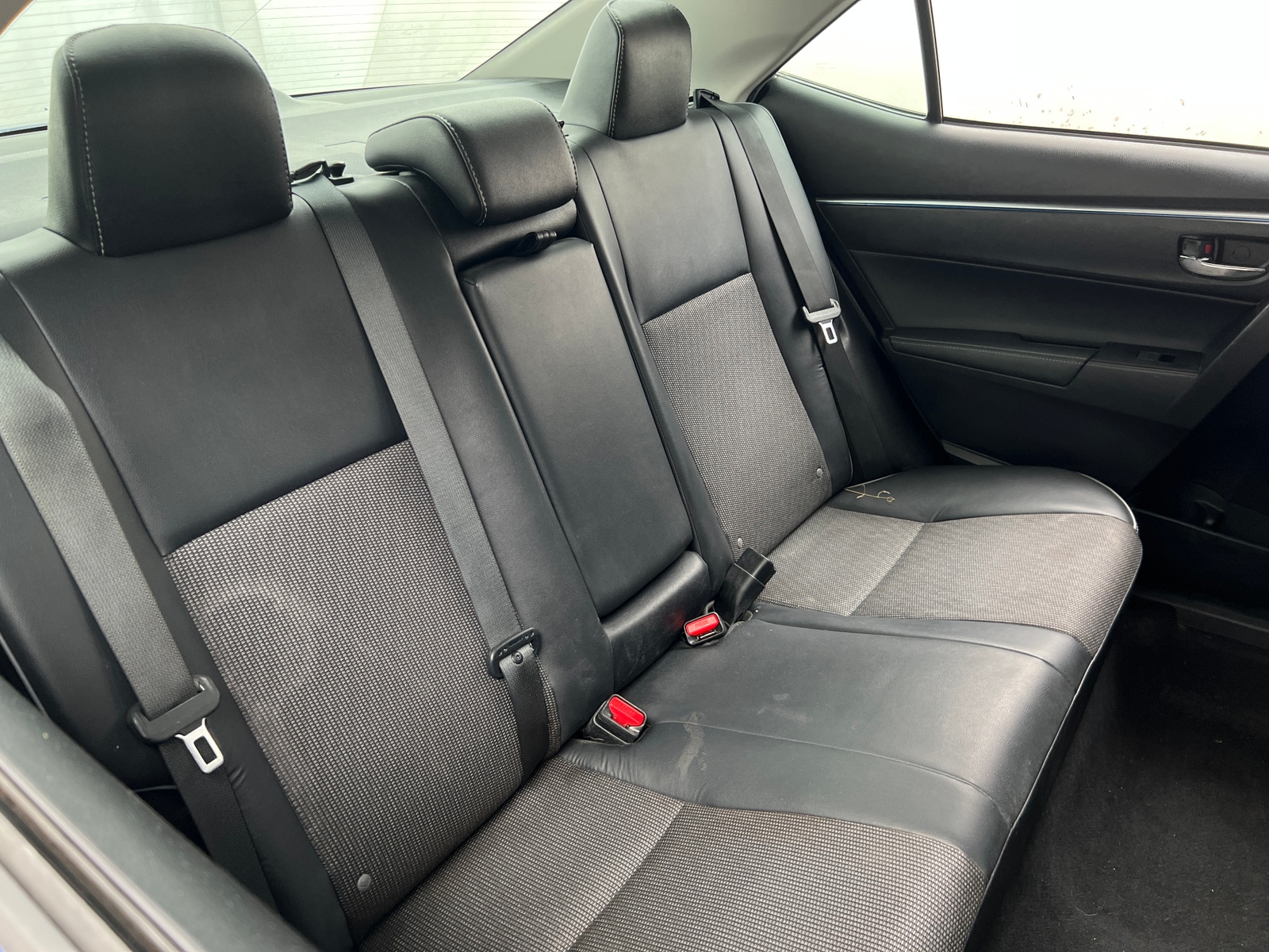 Thumbnail: 2015 Toyota Corolla - 6