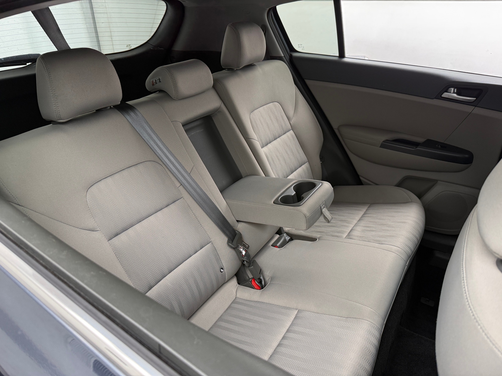 Thumbnail: 2017 Kia Sportage - 6