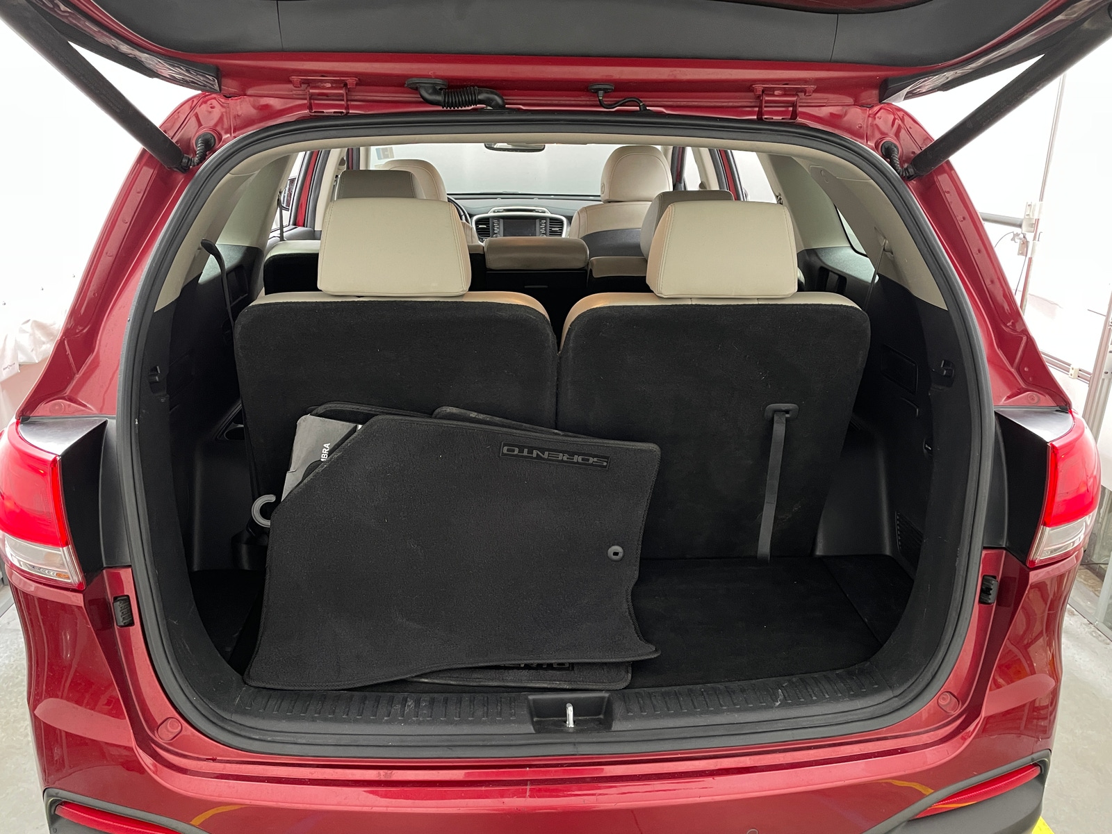 Thumbnail: 2018 Kia Sorento - 6