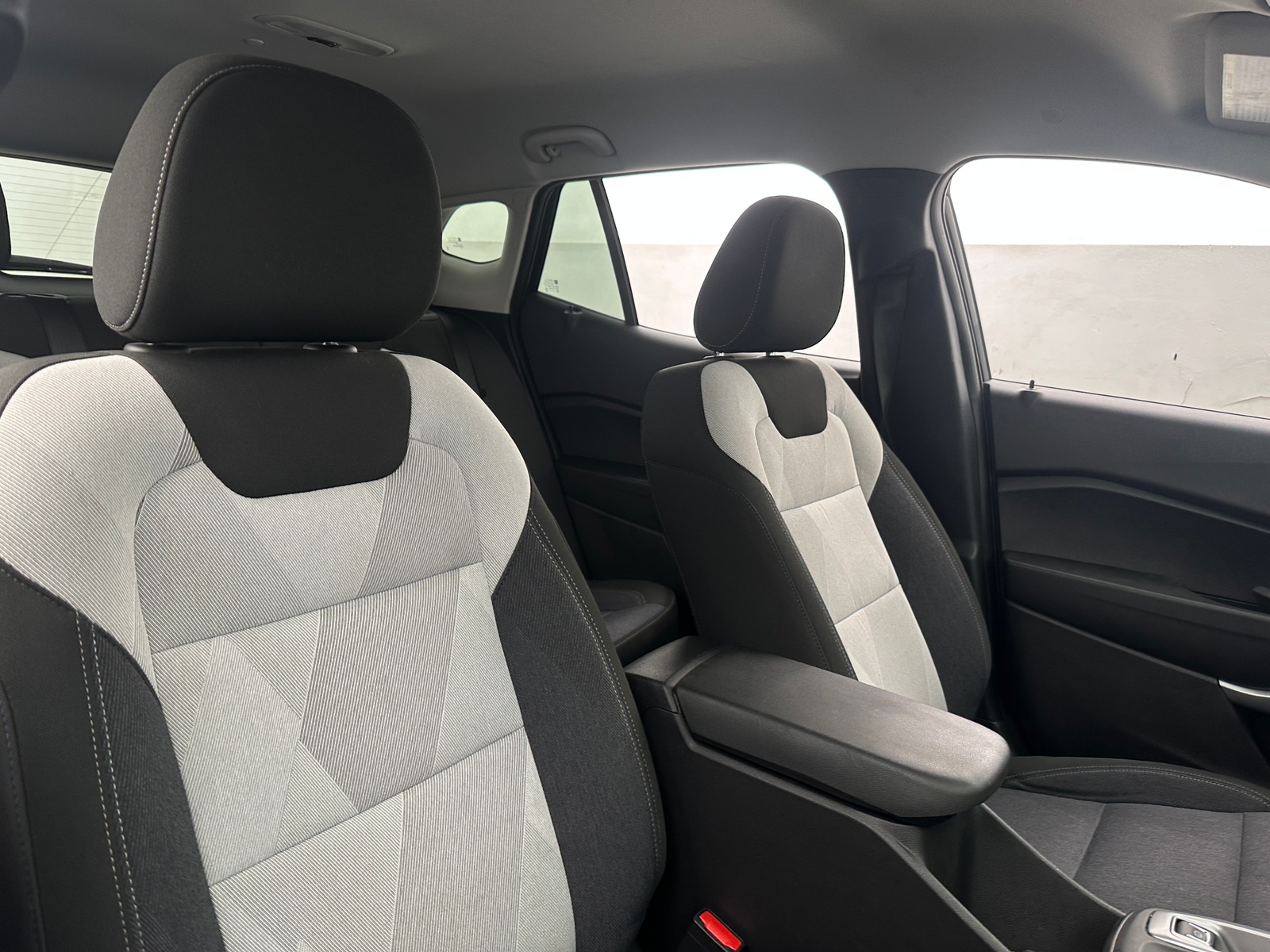 Thumbnail: 2024 Chevrolet Trax - 2