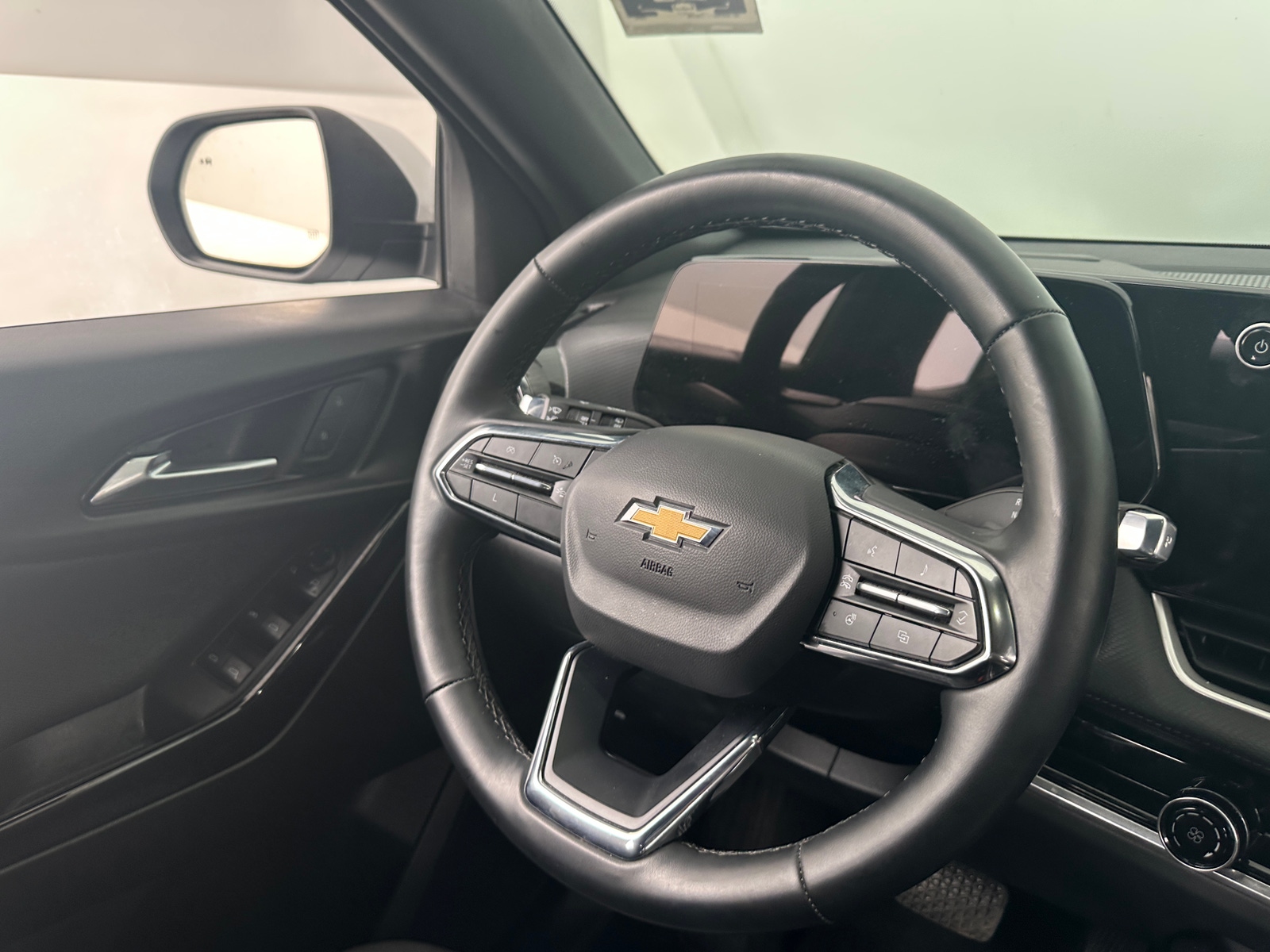 Thumbnail: 2025 Chevrolet Equinox - 5