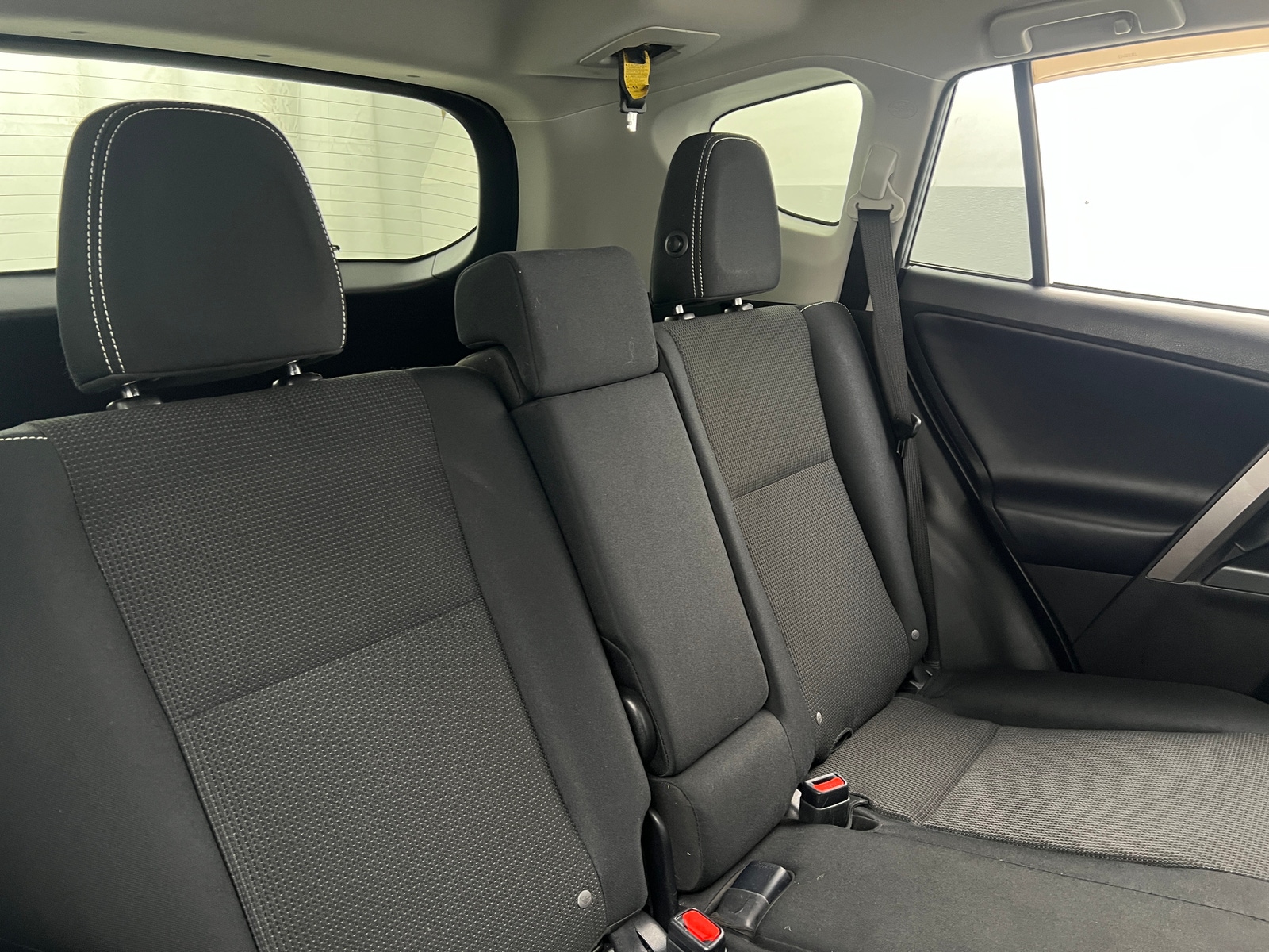 Thumbnail: 2018 Toyota RAV4 - 6