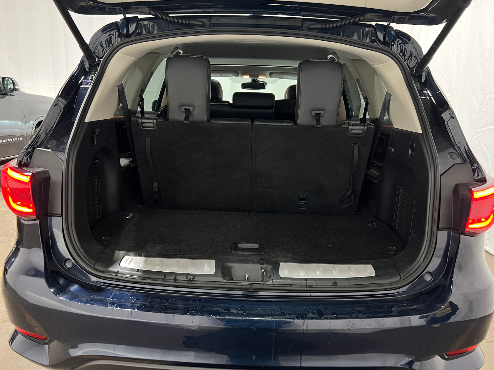 Thumbnail: 2019 INFINITI QX60 - 7