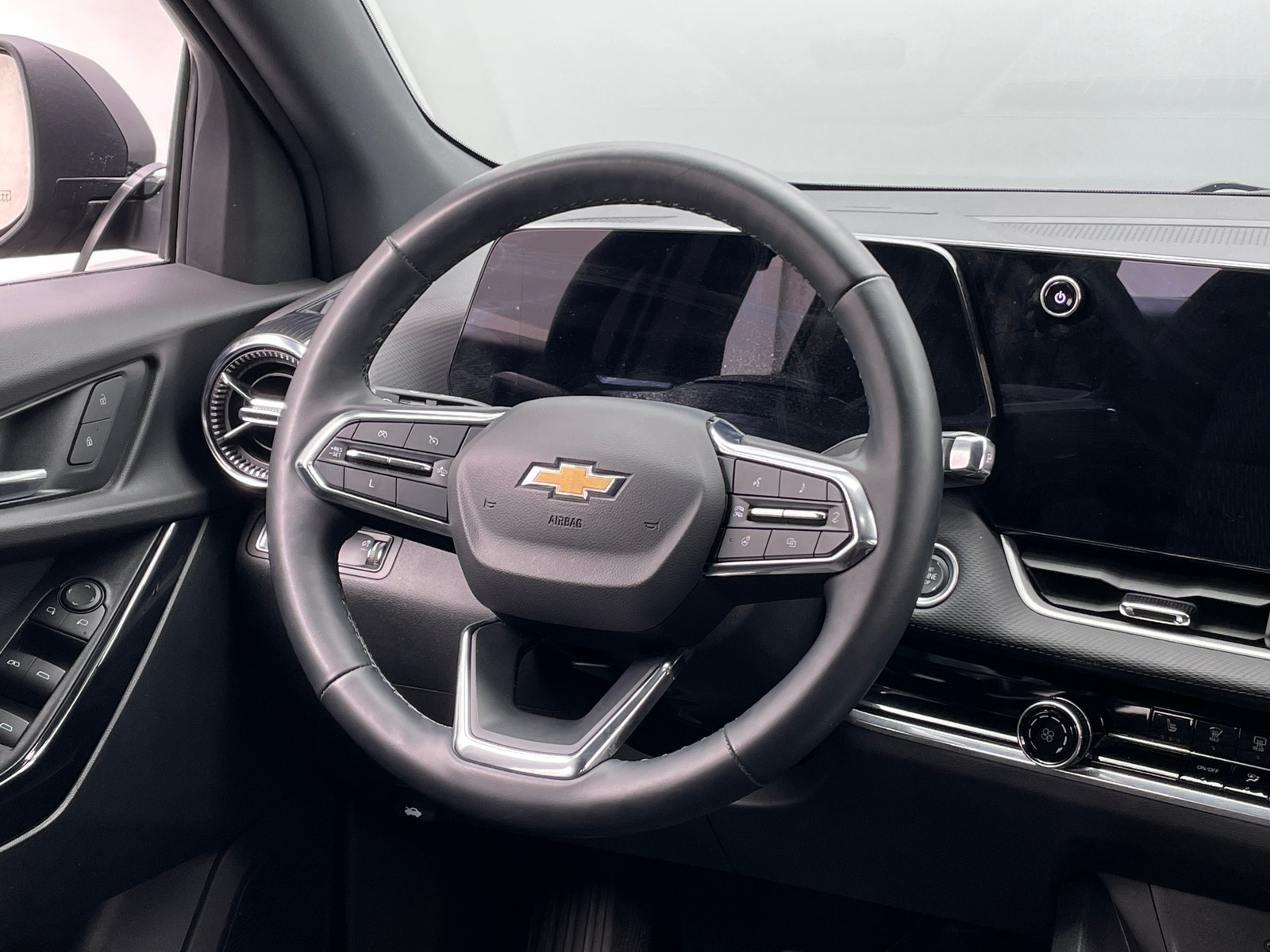 Thumbnail: 2025 Chevrolet Equinox - 5