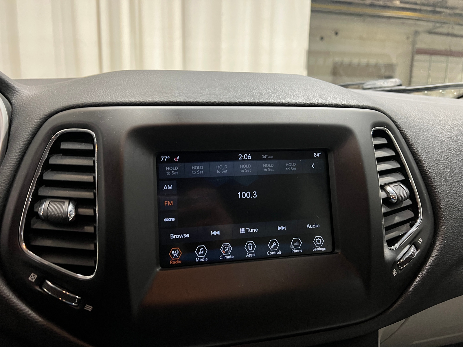 Thumbnail: 2018 Jeep Compass - 4