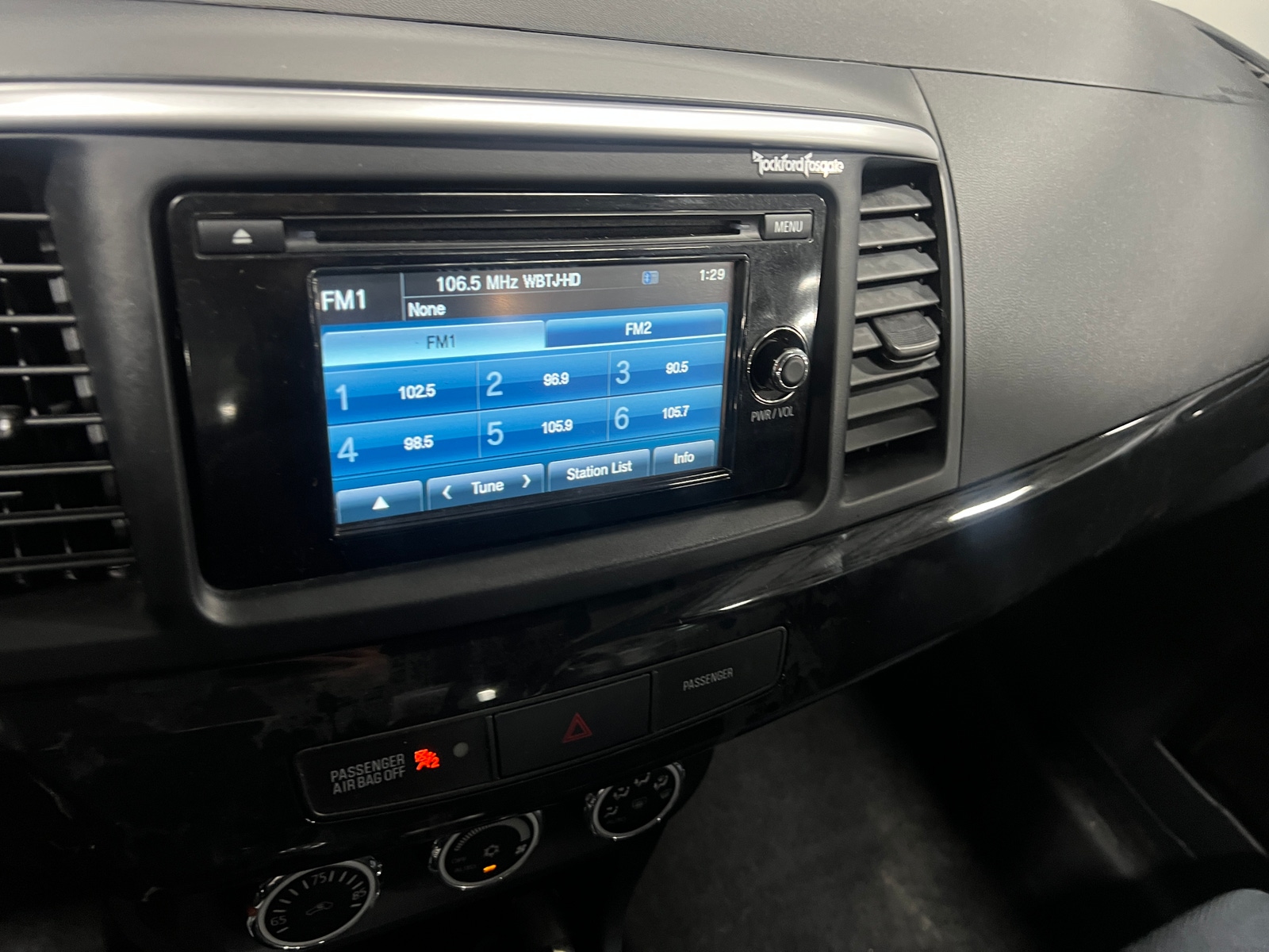 Thumbnail: 2014 Mitsubishi Lancer - 4