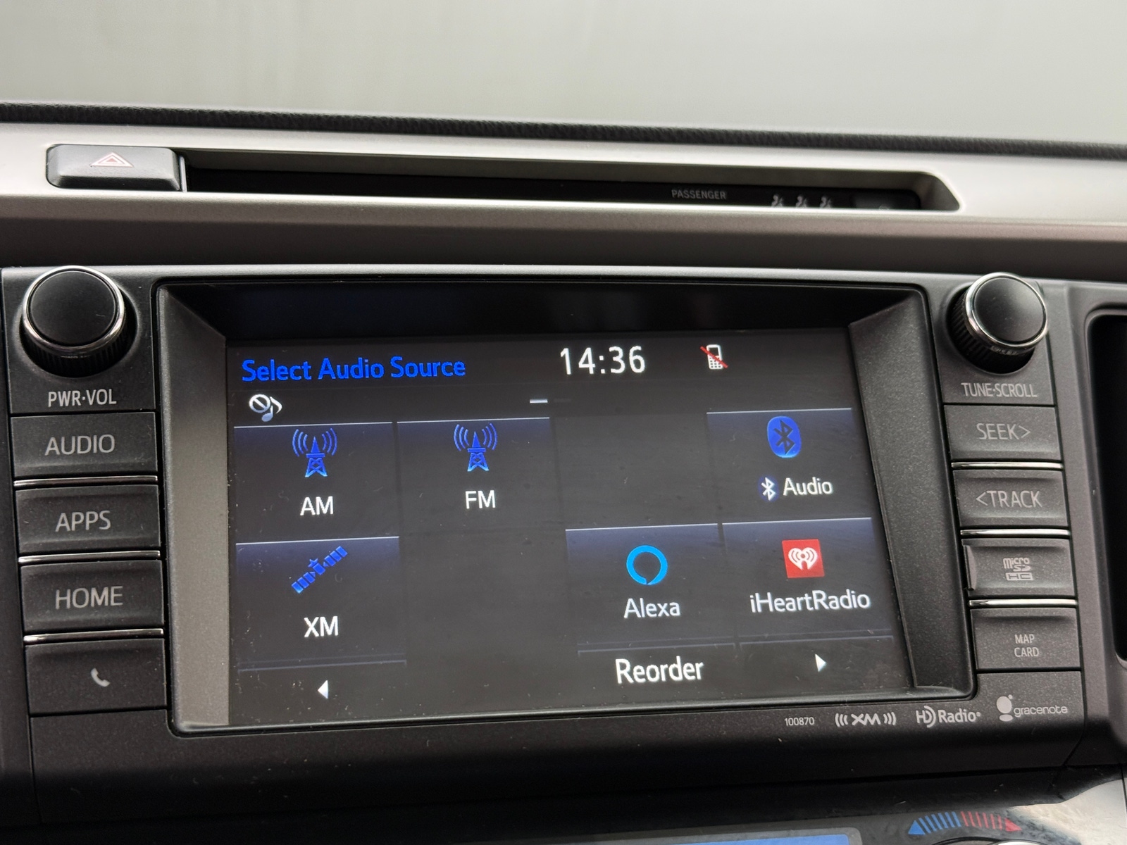 Thumbnail: 2018 Toyota RAV4 - 4