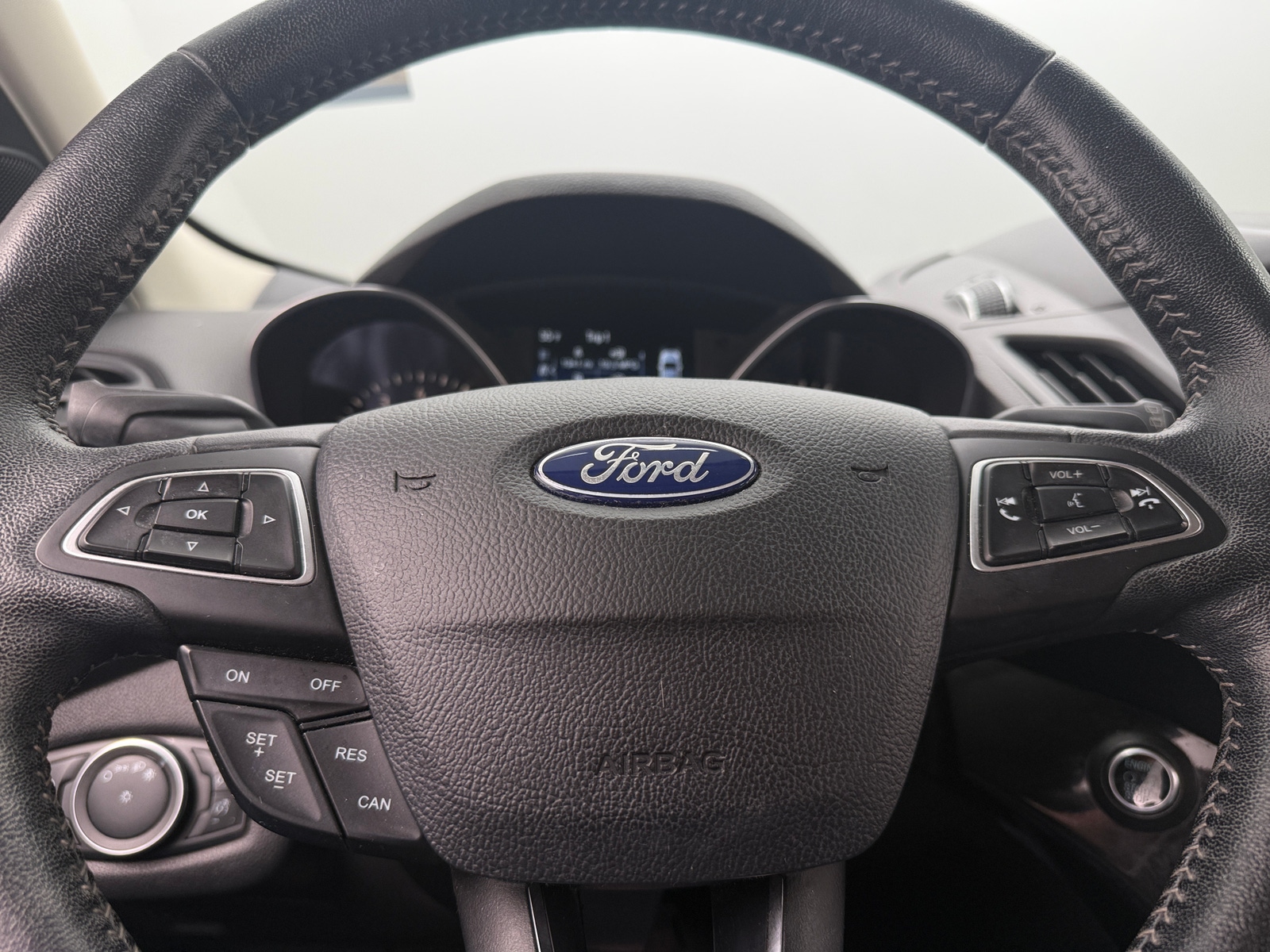 Thumbnail: 2019 Ford Escape - 4