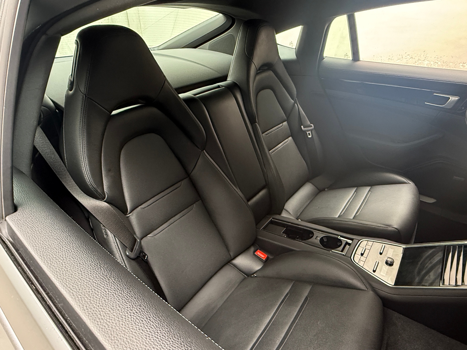 Thumbnail: 2020 Porsche Panamera - 6