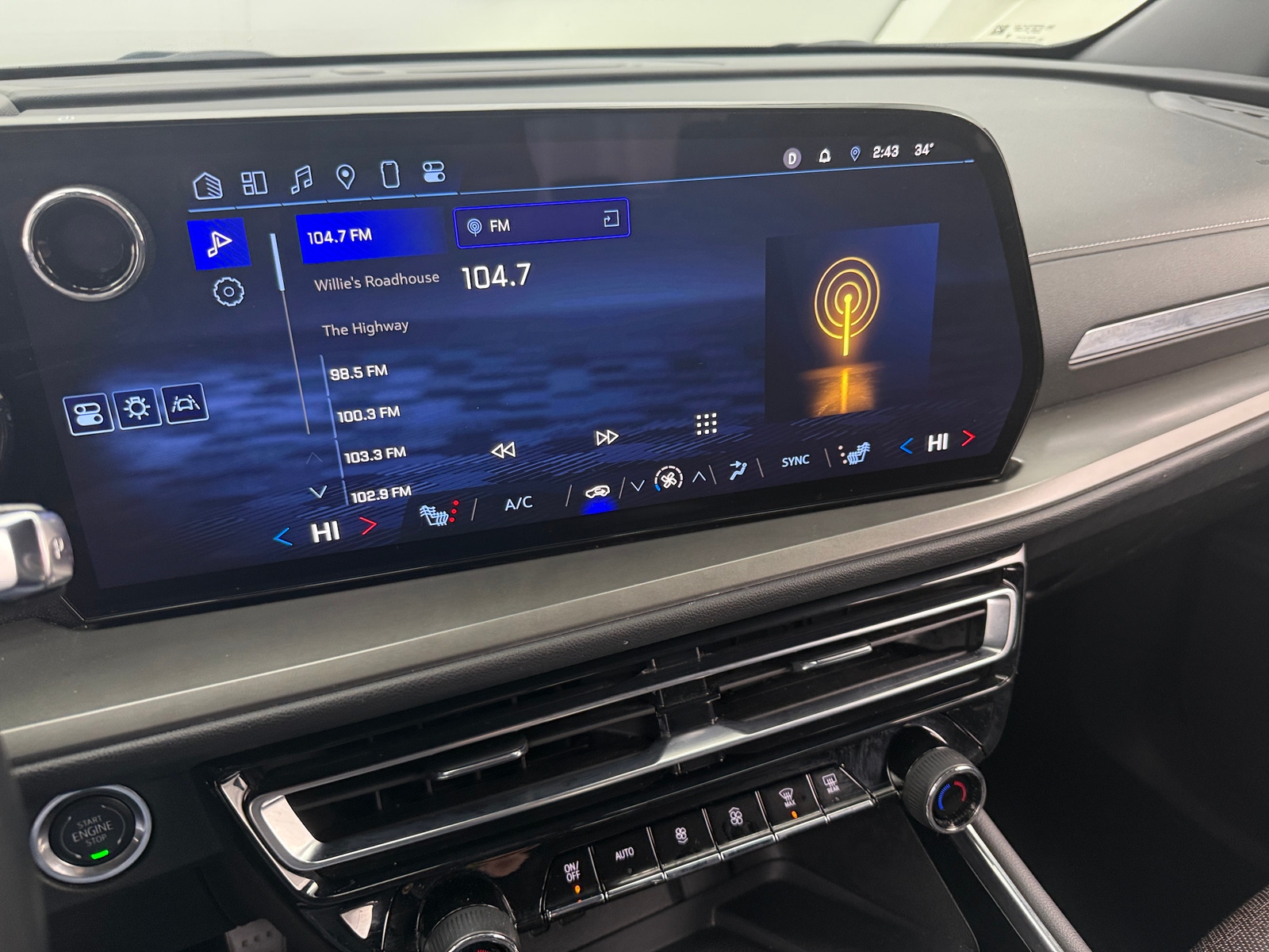 Thumbnail: 2024 Chevrolet Traverse - 4